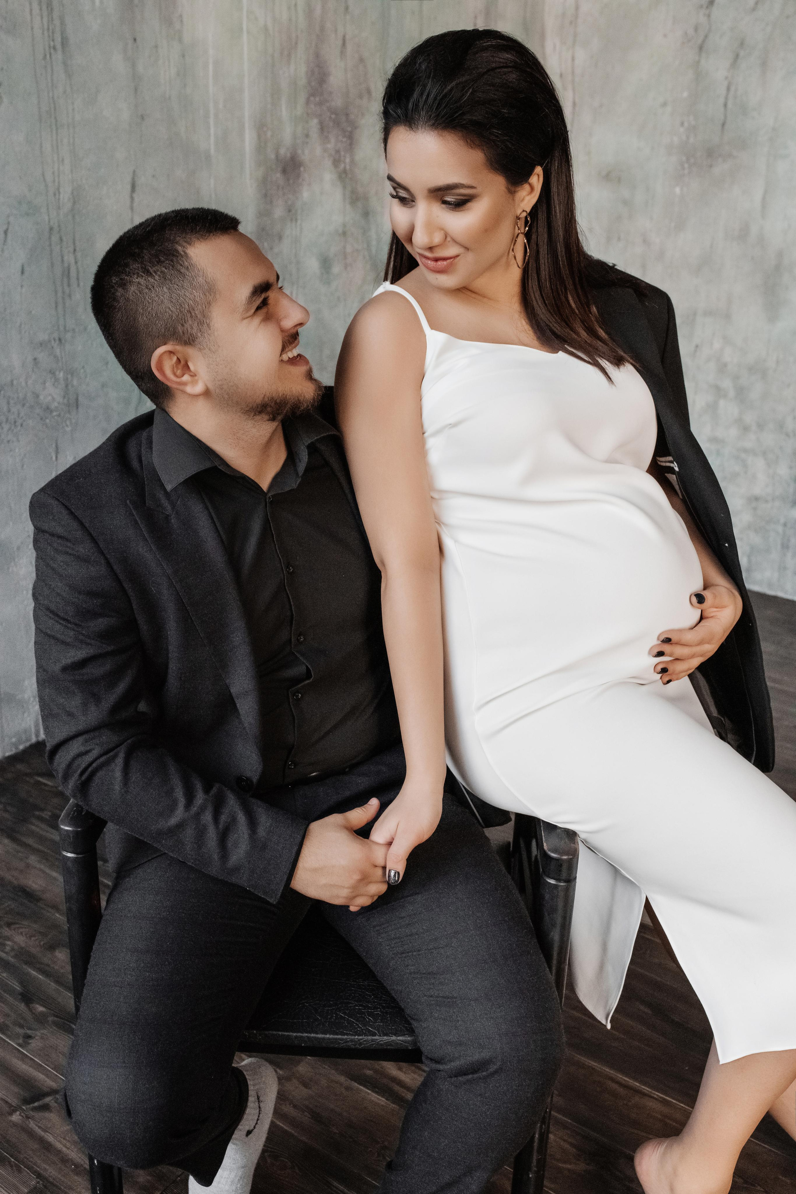 Стильная фотосессия беременности. Фотограф в Крыму Кот Мария