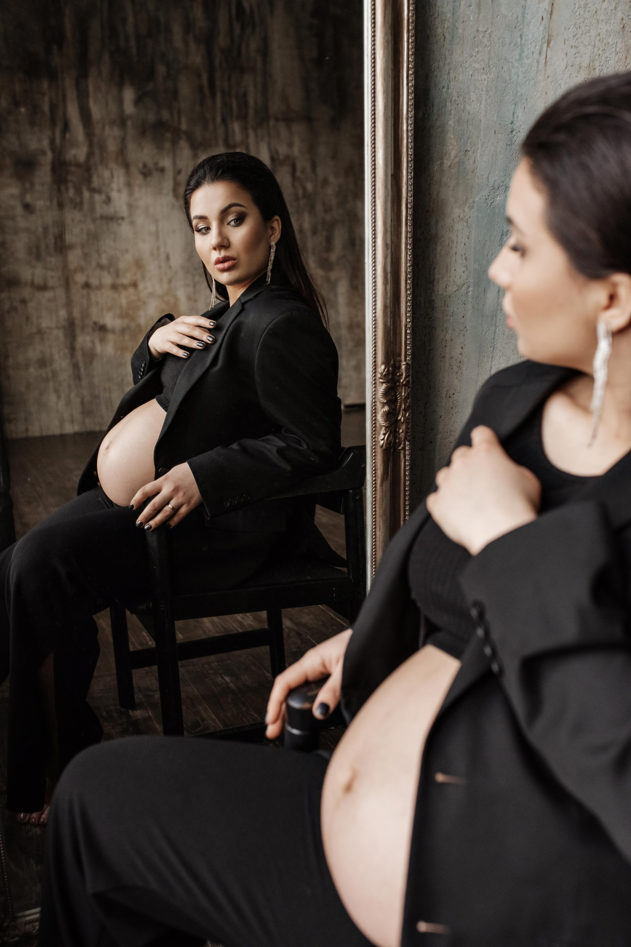 Стильная фотосессия беременности. Фотограф в Крыму Кот Мария