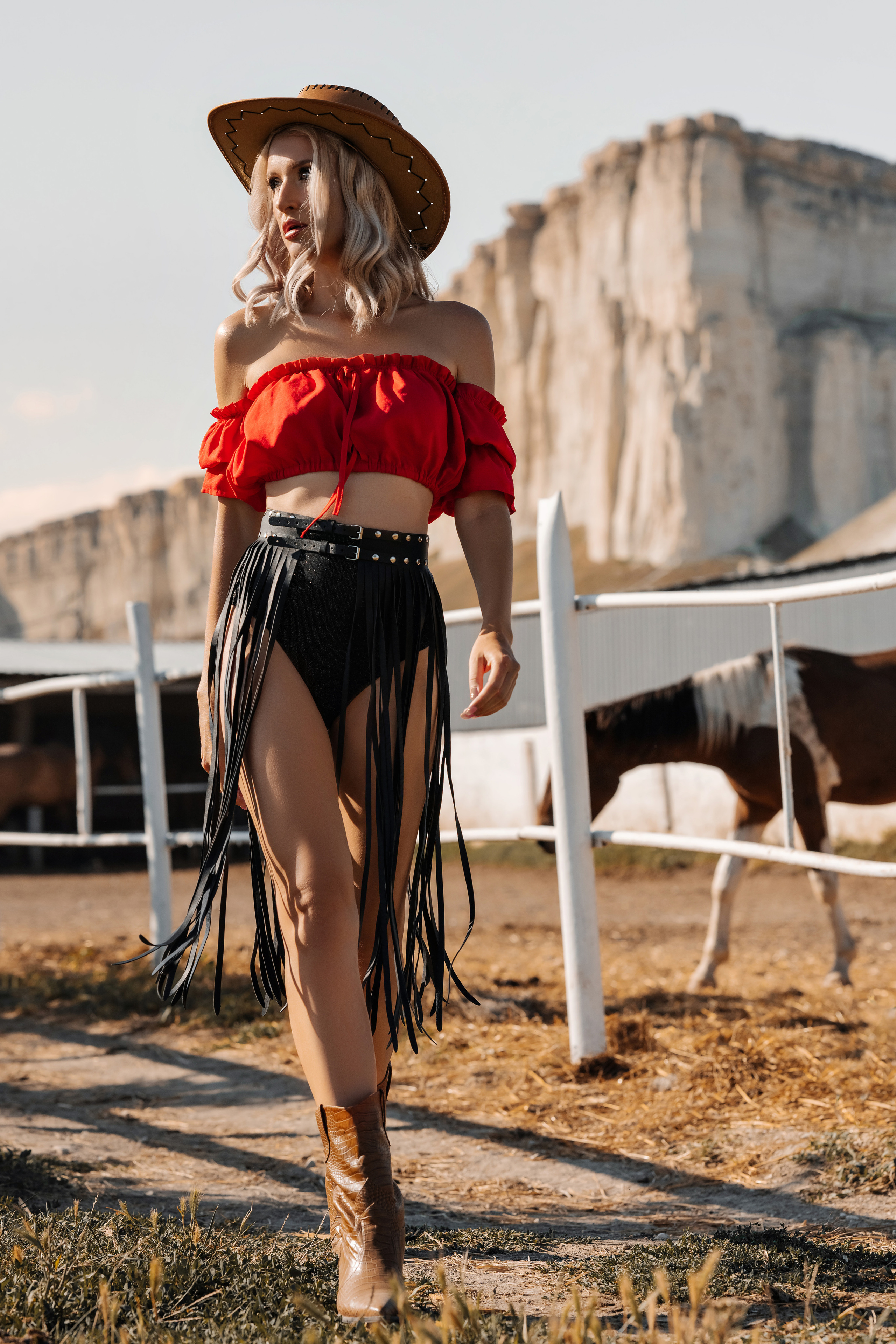 Фотосессия на Белой Скале. Фотограф в Крыму Кот Мария