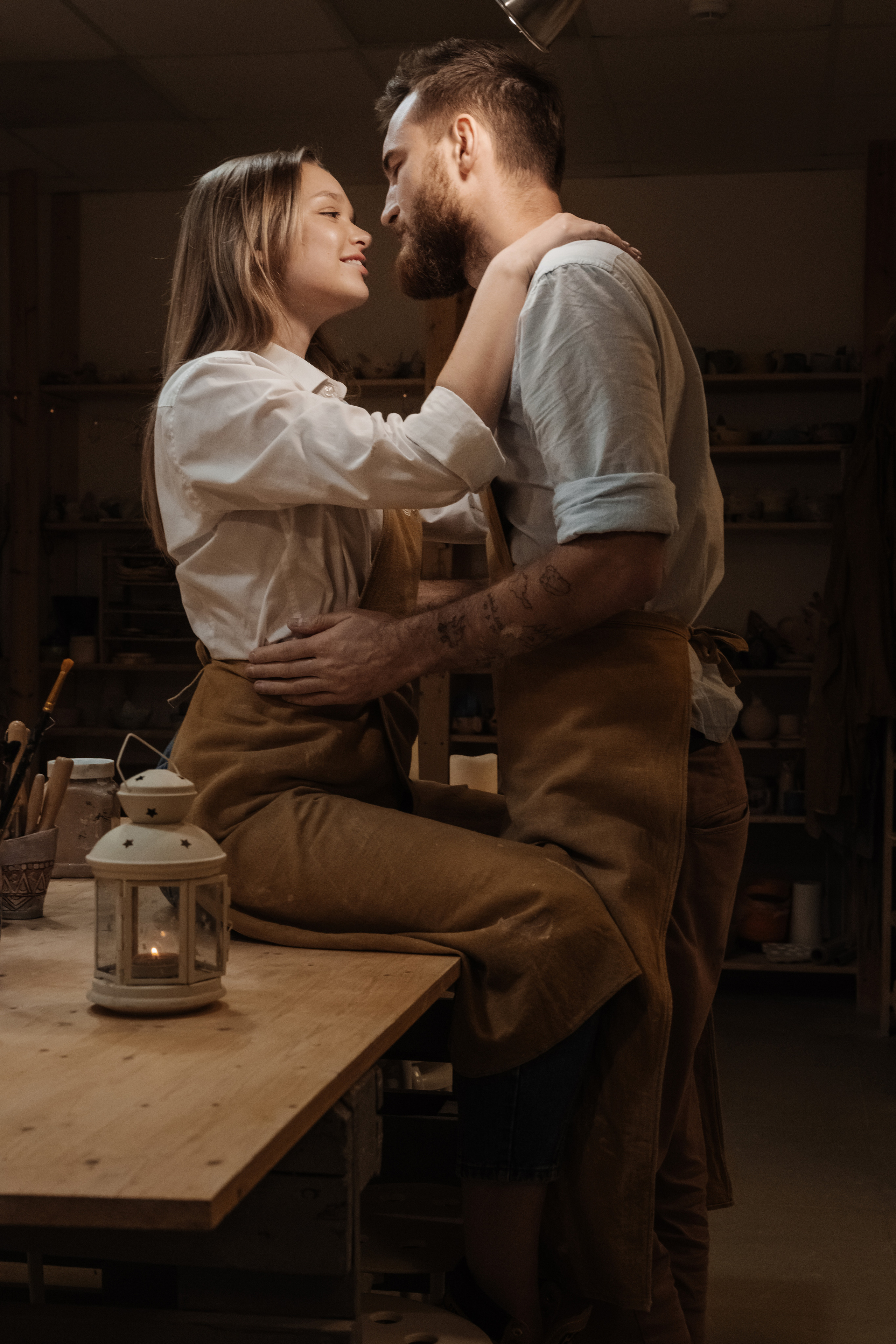 В гончарной мастерской. Фотограф в Крыму Кот Мария