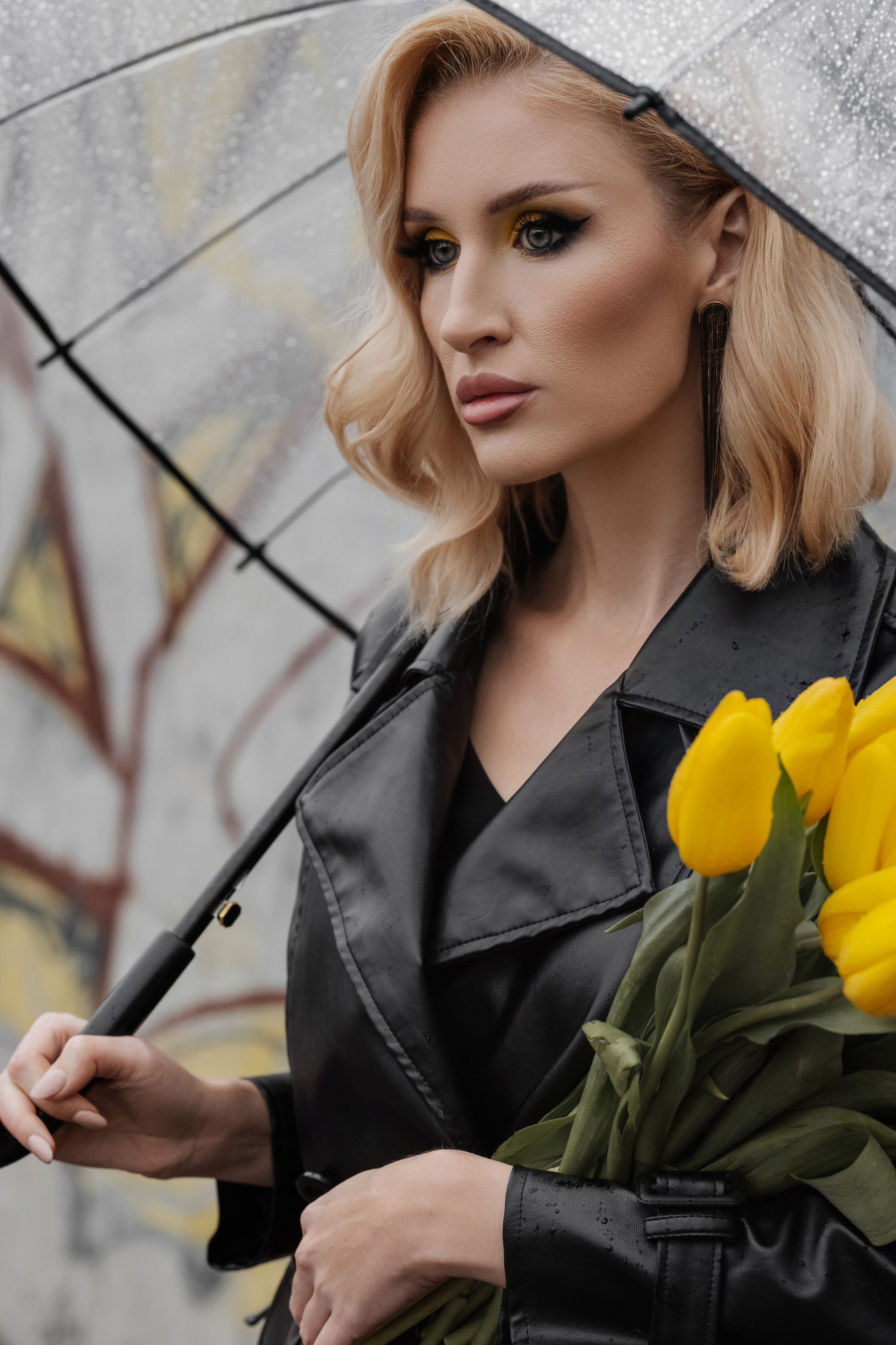 Женская съемка с тюльпанами. Фотограф в Крыму Кот Мария