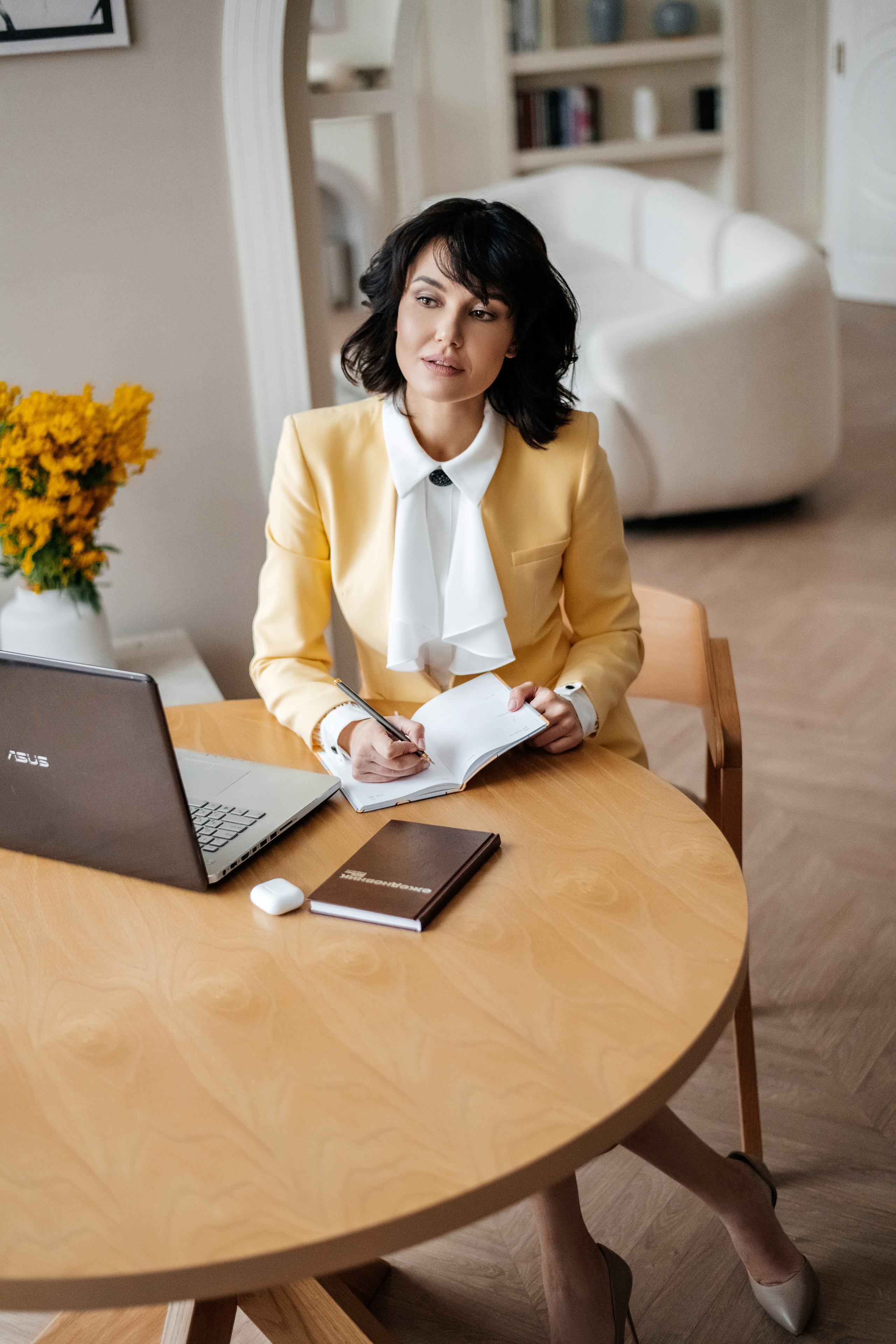 Деловая женщина. Фотограф в Крыму Кот Мария