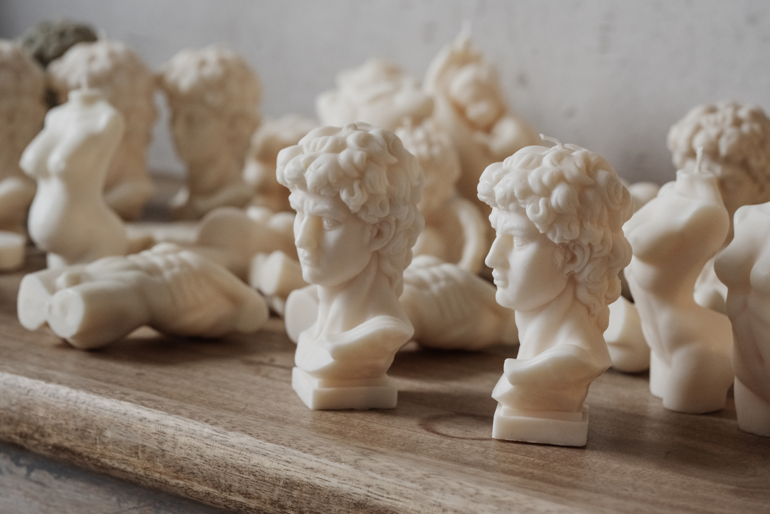 Мастер по изготовлению свечей. Фотограф в Крыму Кот Мария