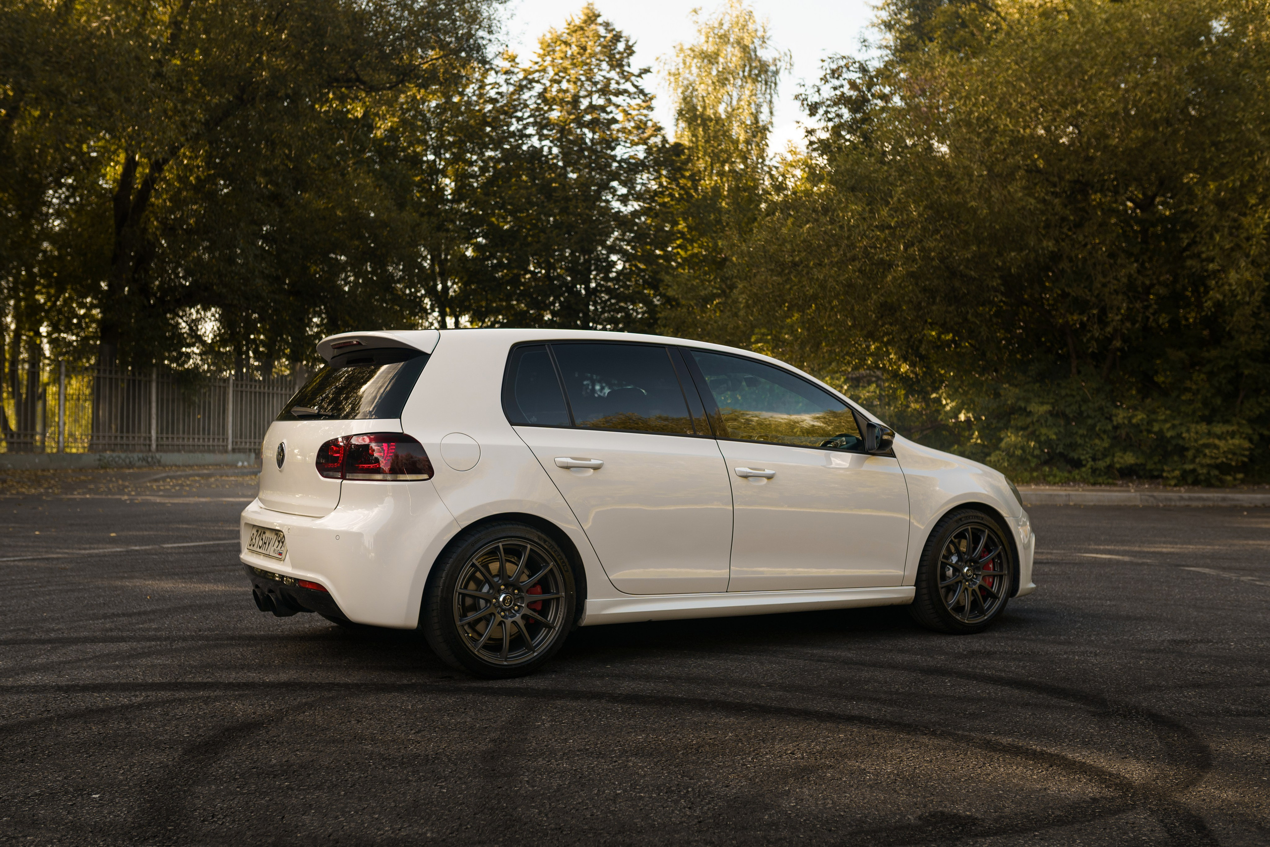 Съёмка автомобилей на продажу. Автомобильный фотограф в Москве | Базилев Александр