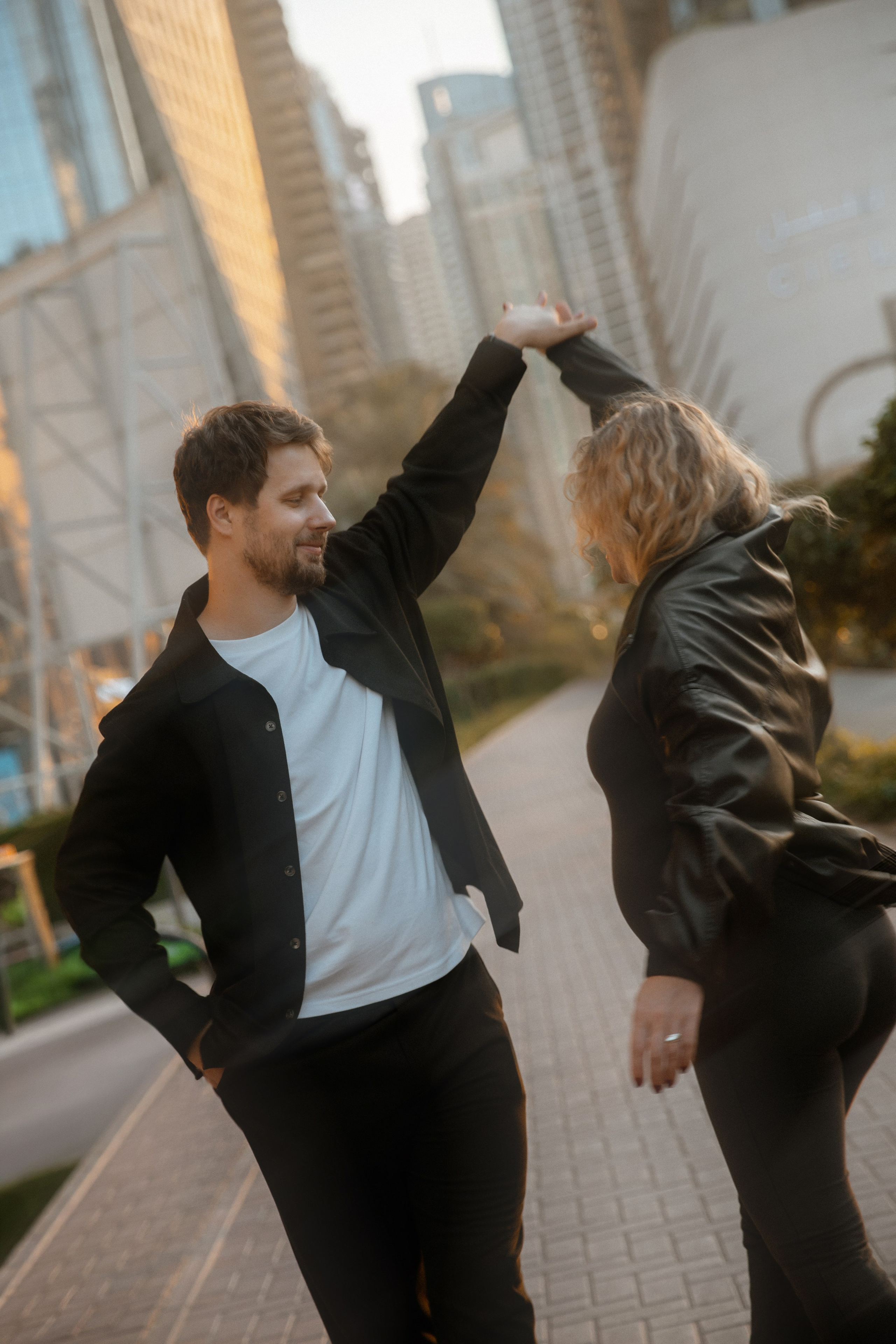 Street Style pregnancy. Валерия Солнцева свадебный и семейный фотограф