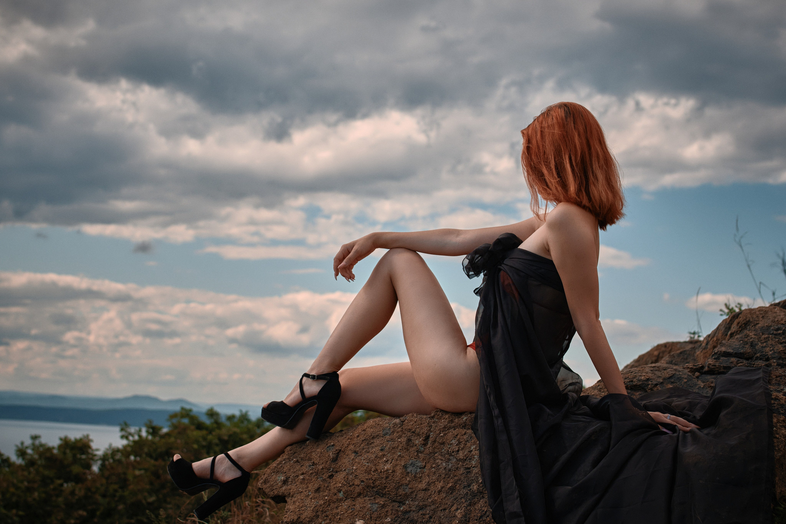 Фотосессии с цветным тюлем Санкт-Петербург. Фотограф портретный архитектурный лавстори будуар Санкт-Петербург Виктор Иванов