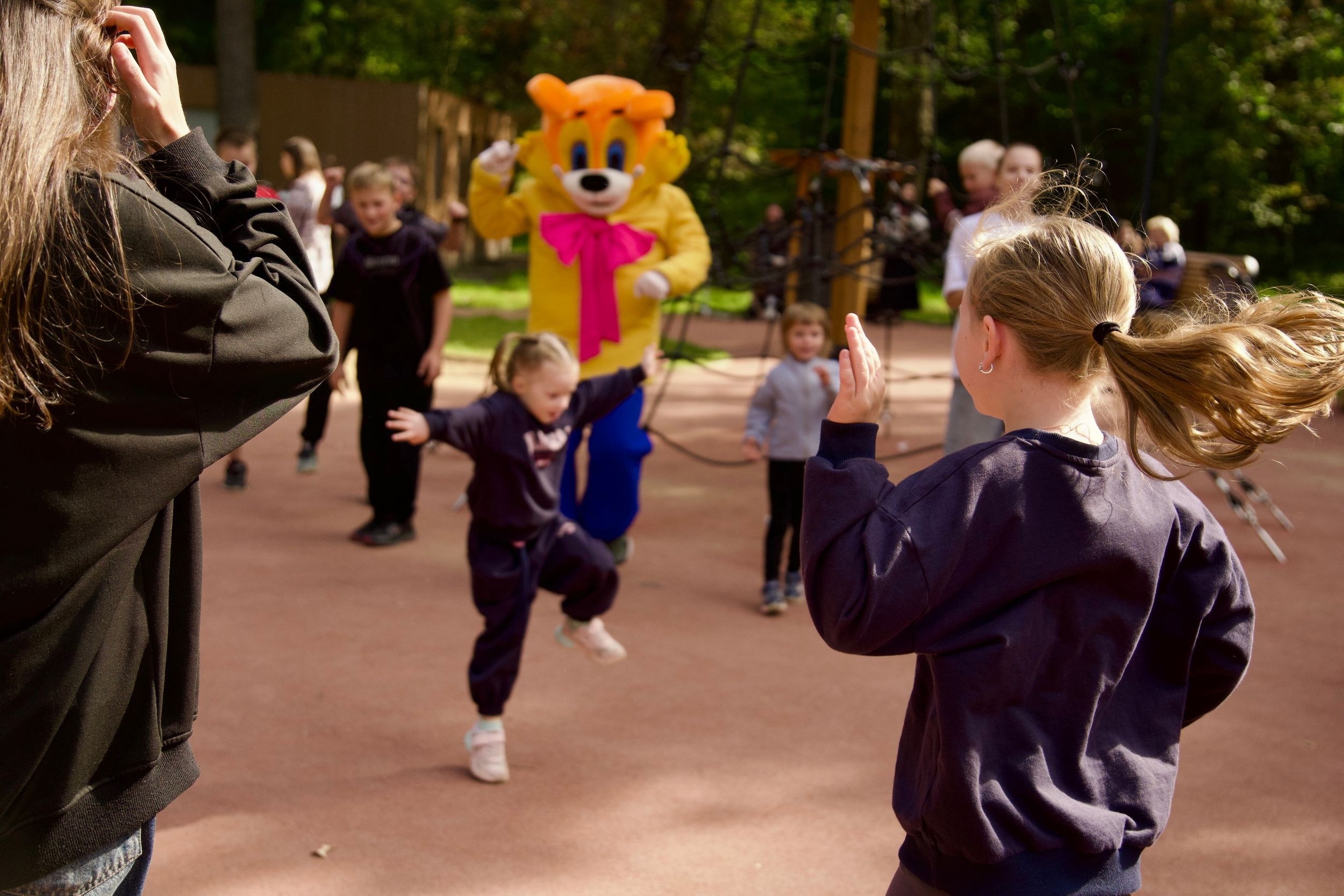 Забег в парке «Дубки». Кафе «БЕЛКА НАШЕПТАЛА». Ну оооочень концептуальное кафе