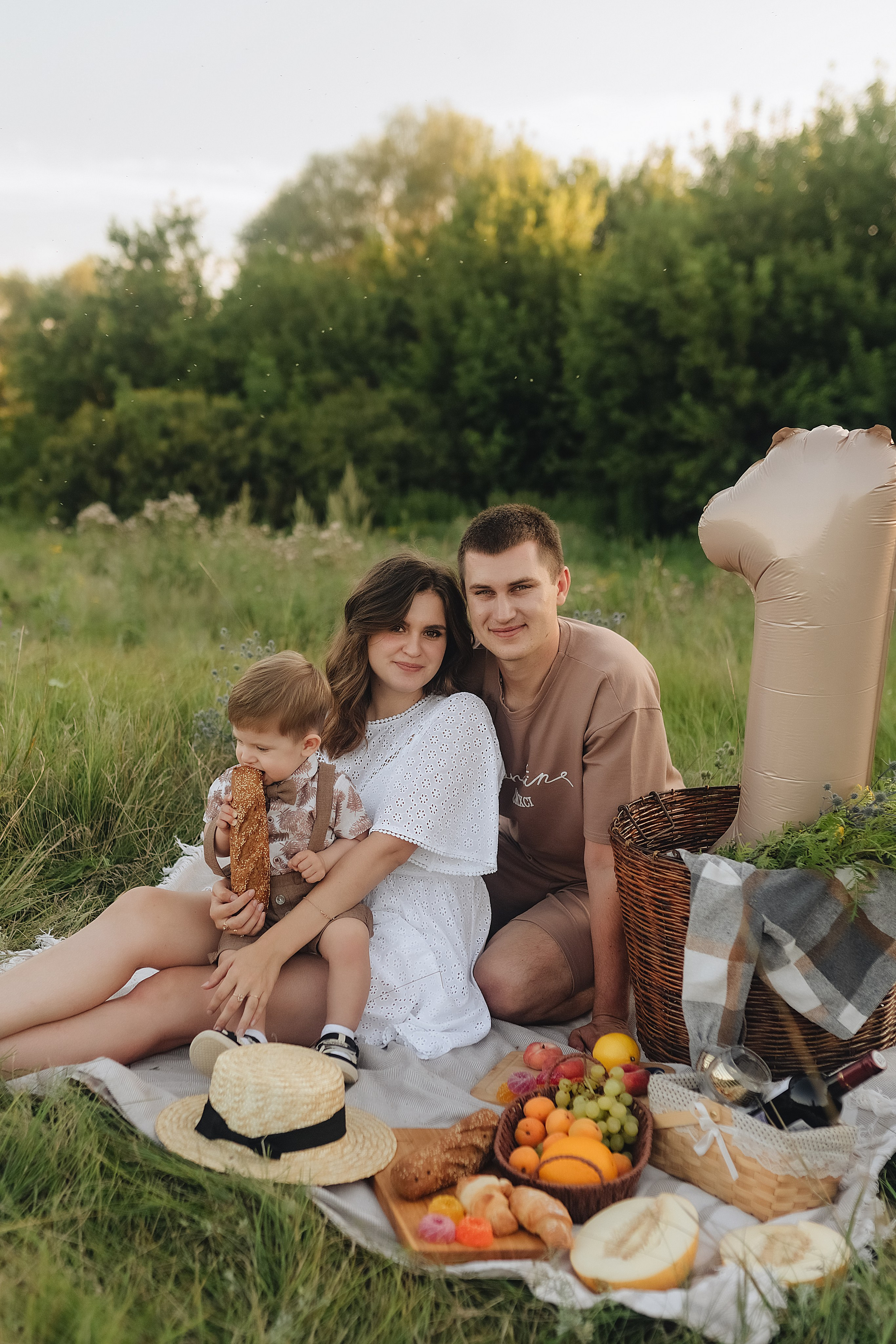 Светлана, Сергей и Женя | Семейная съемка на закате. Фотограф Карина Шмулёва. Воронеж и область