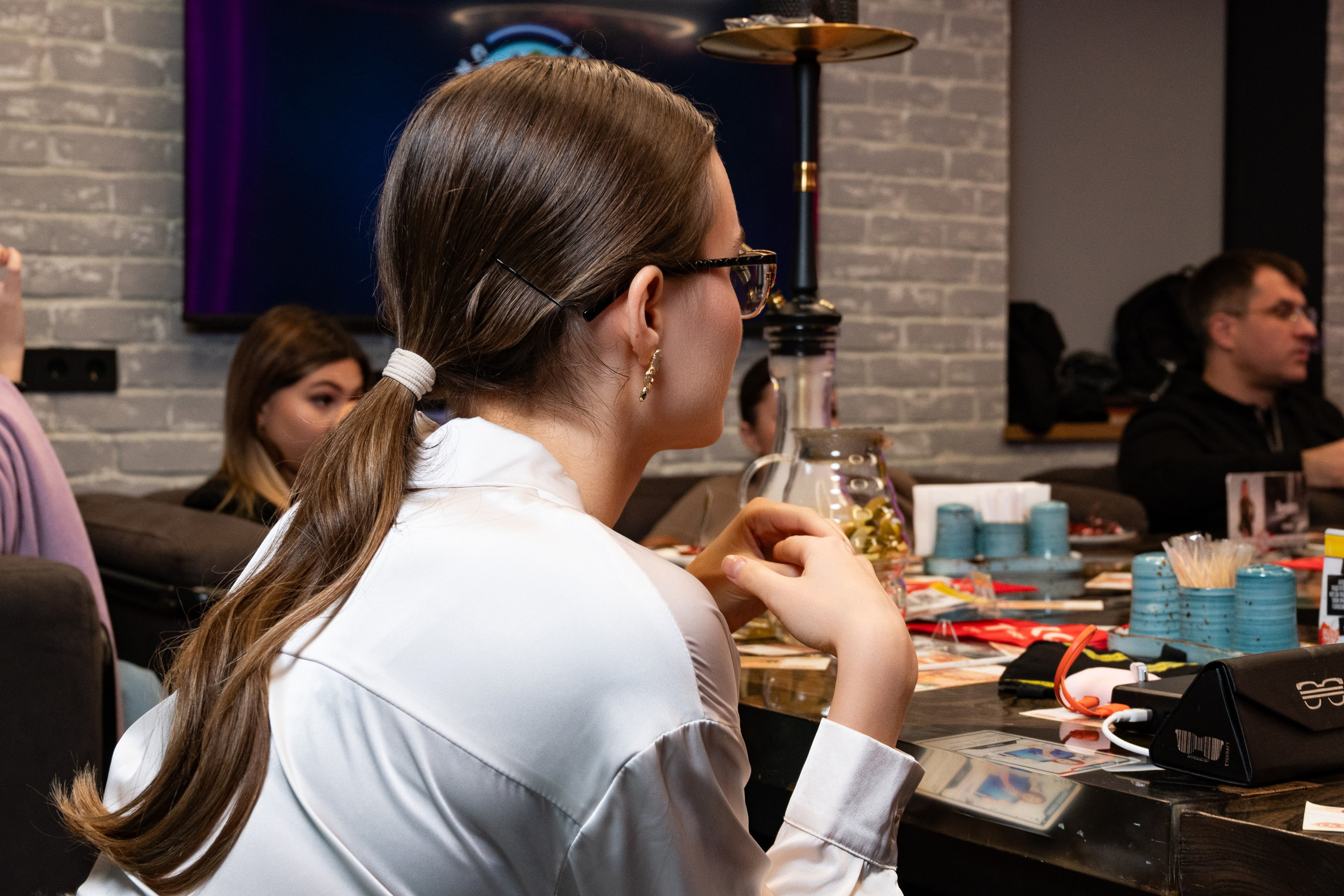 Репортаж на турнире по игре Мафия в «Мятном еноте». Фотограф мероприятий в Москве