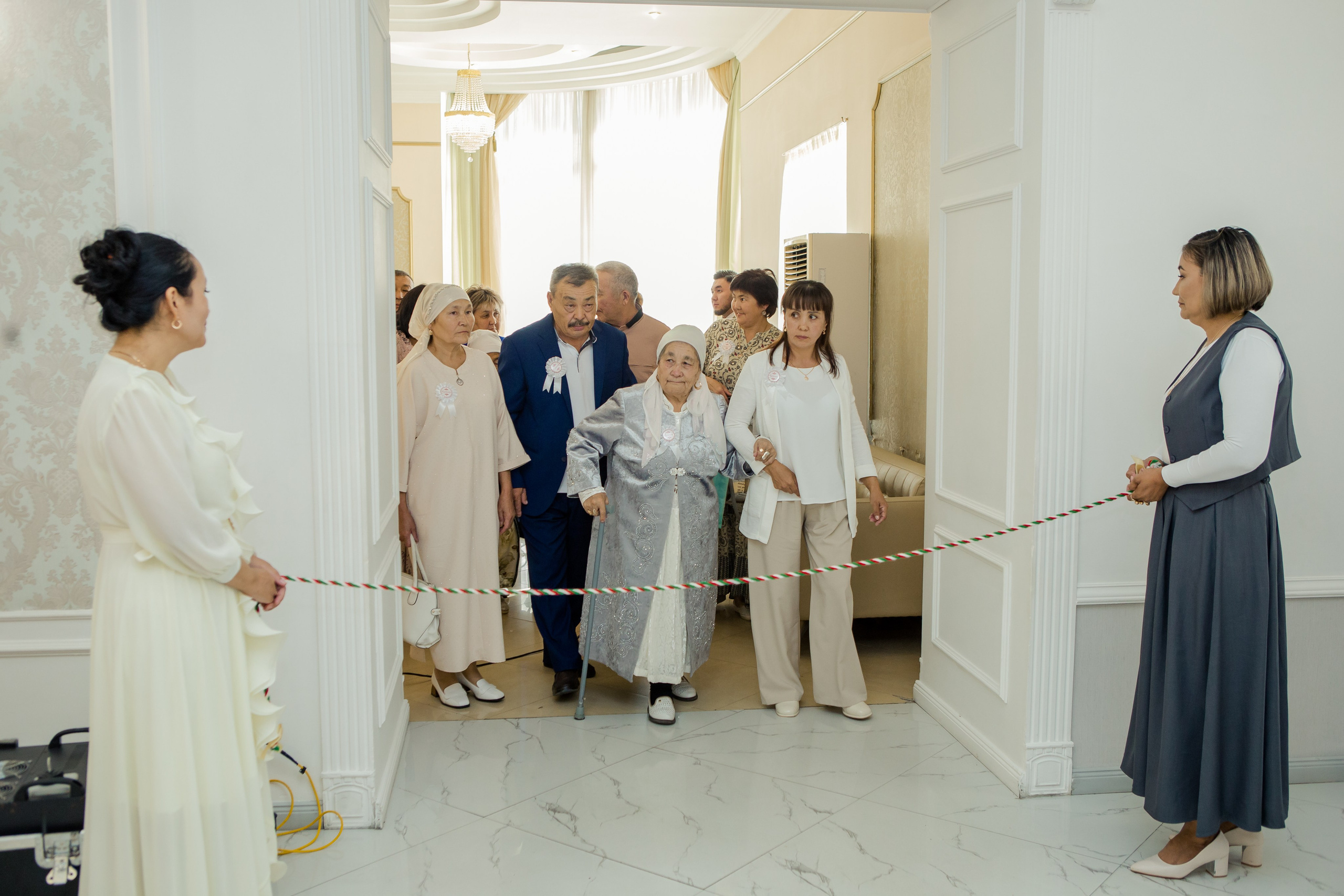 QYZ UZATU ZHADYRA. Свадебный и репортажный фотограф в Астане T.Yertay «Nomad media»