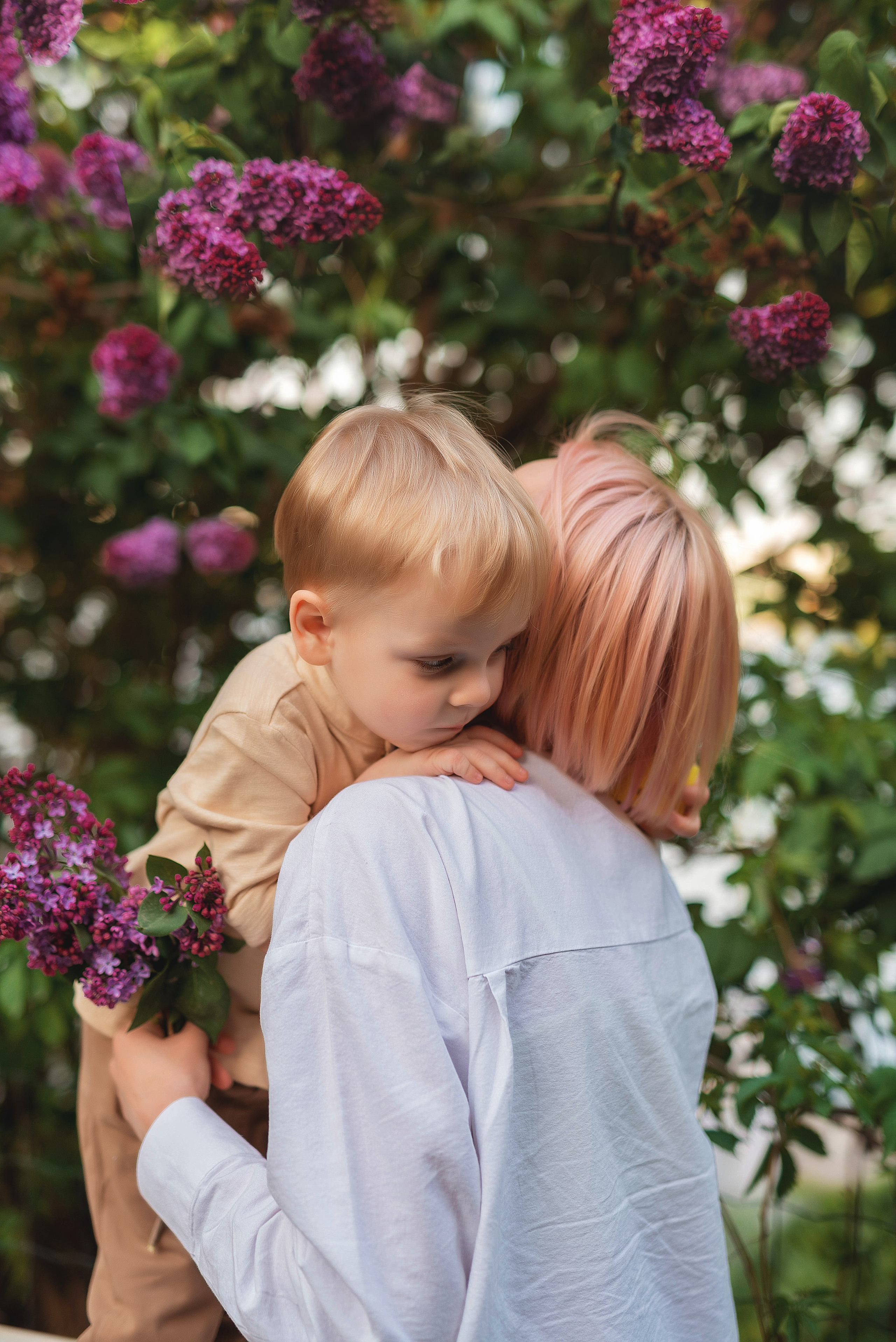 Фотосессия в сирени. Семейный, детский фотограф в Воронеже Анна Никитина