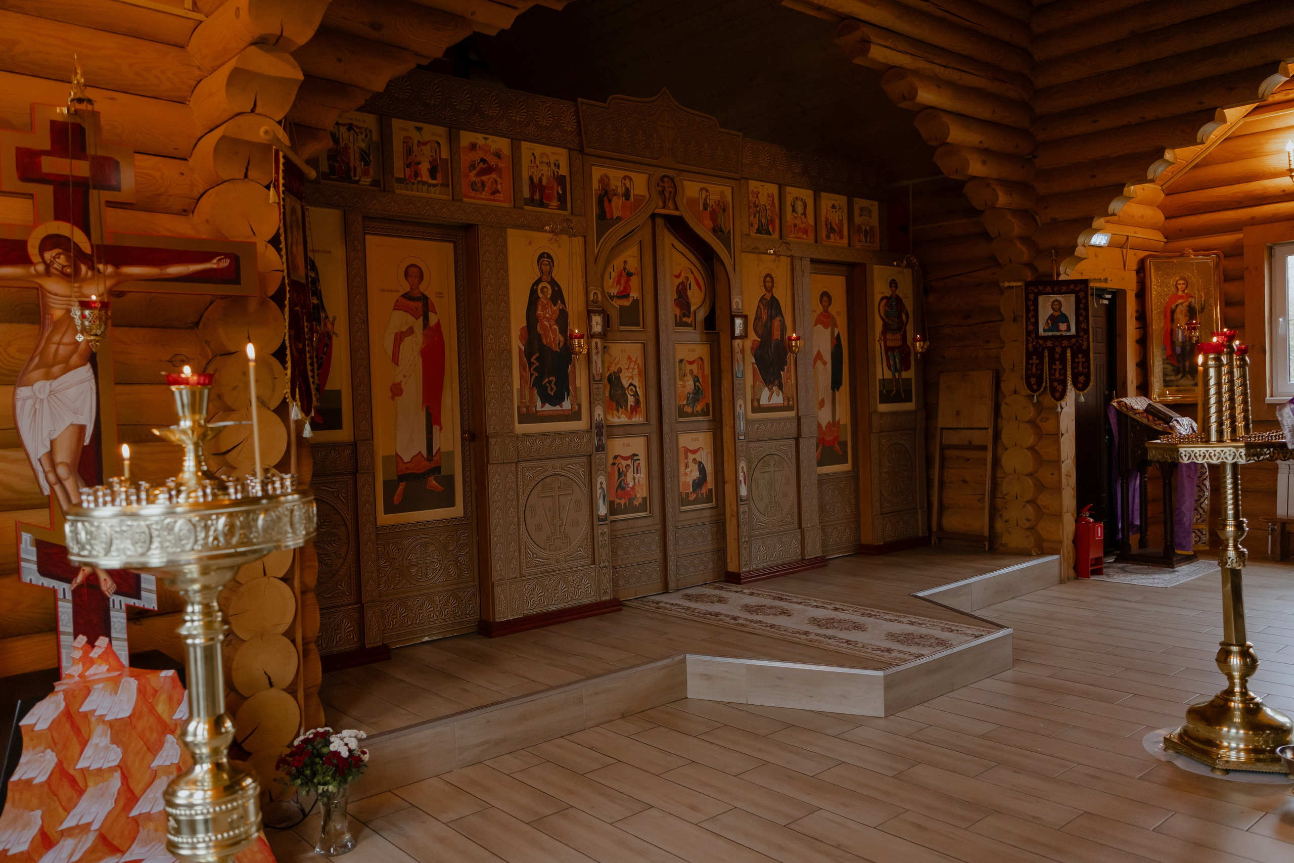 Крещение в храме Георгия Победоносца. Фотограф в Новосибирске Екатерина Васильева