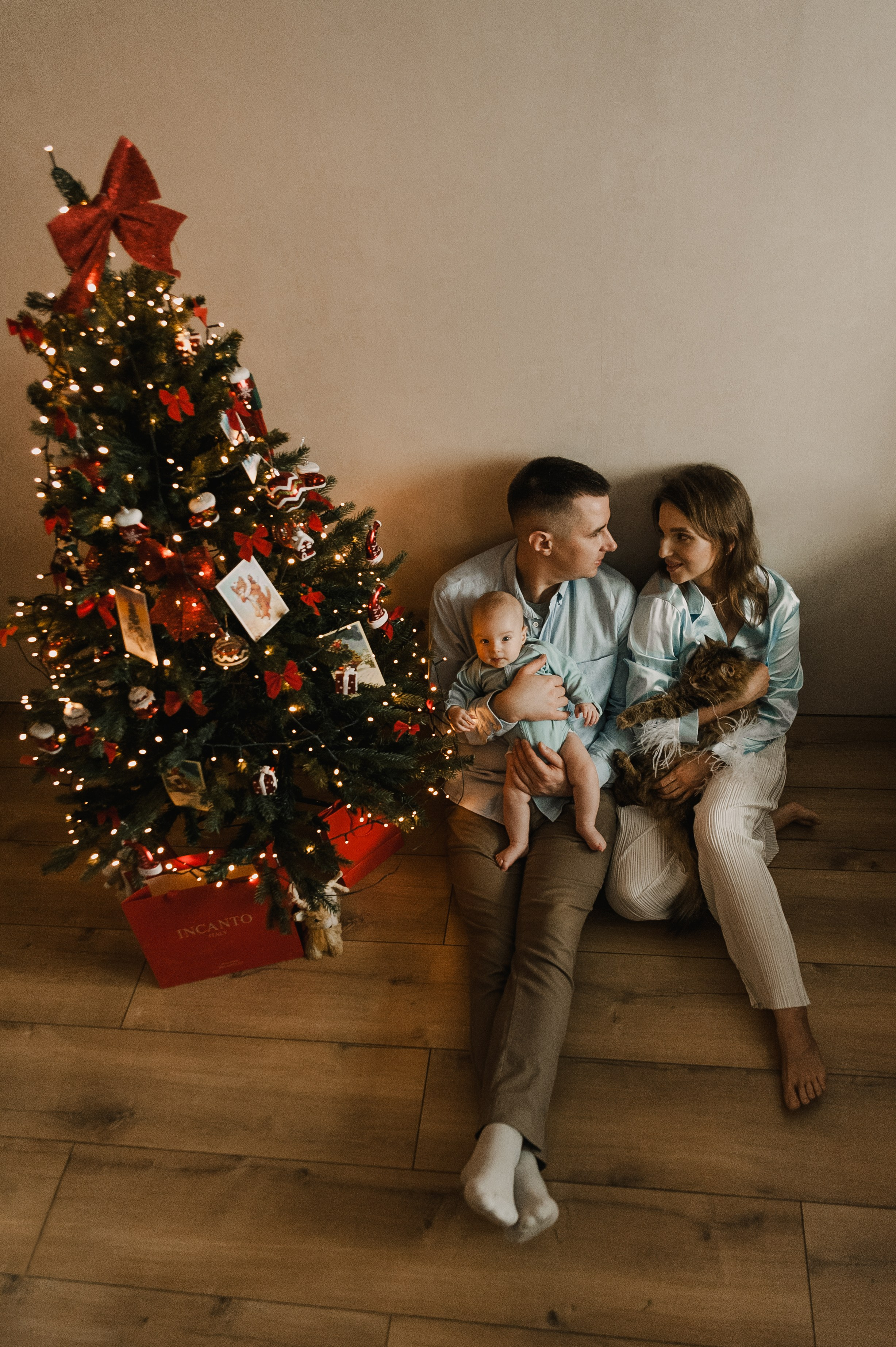 Павел+Ксения и домашний Новый Год. Фотограф в Екатеринбурге Артём Зайнетдинов