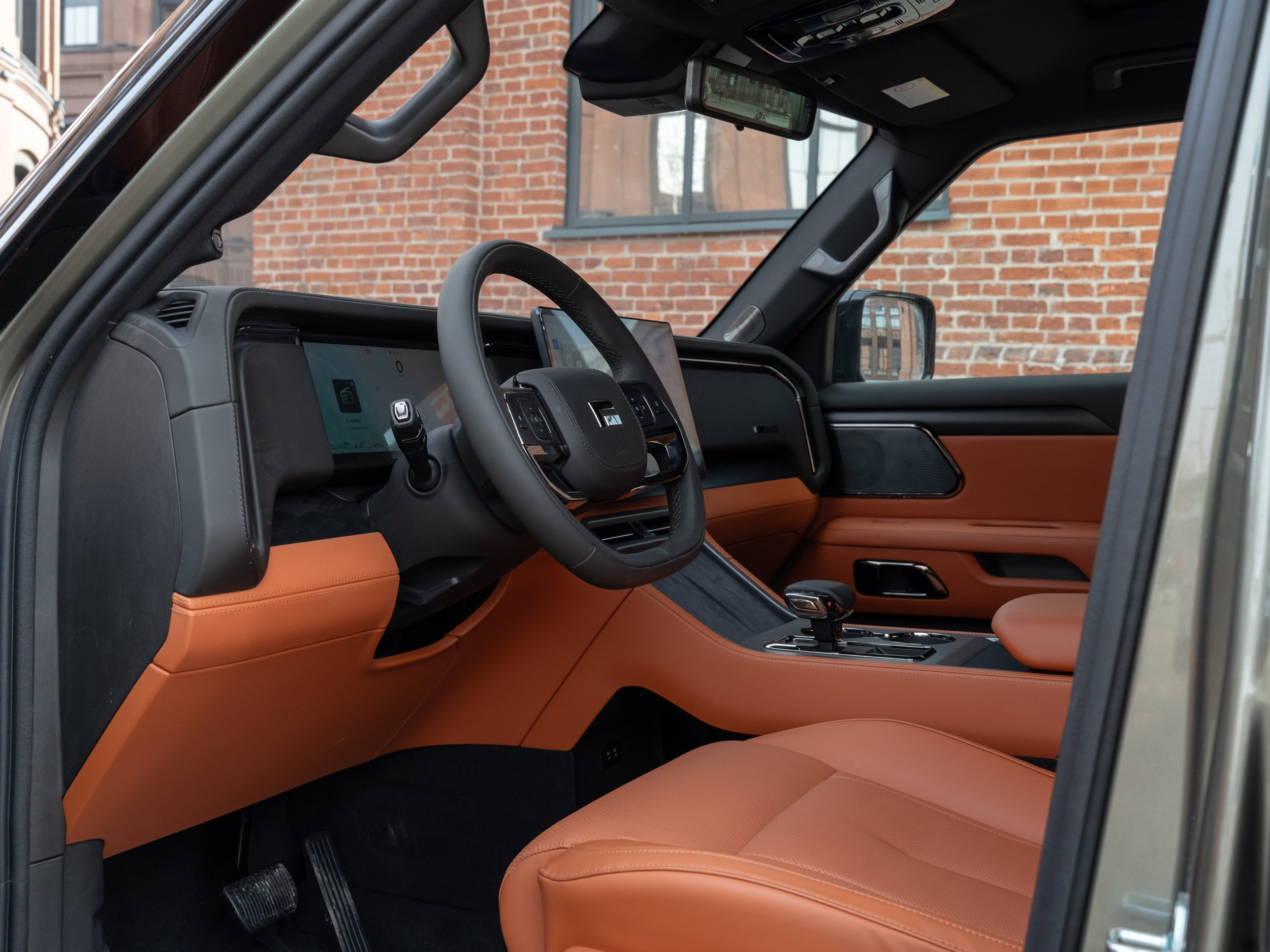 фото салона polar stone one локация газгольдер