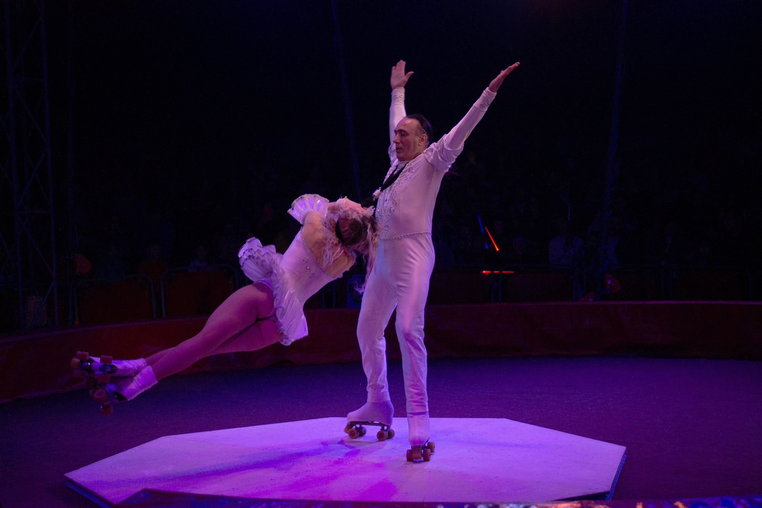 Репортаж шоу| представлений. Фотограф Диана Грачёва