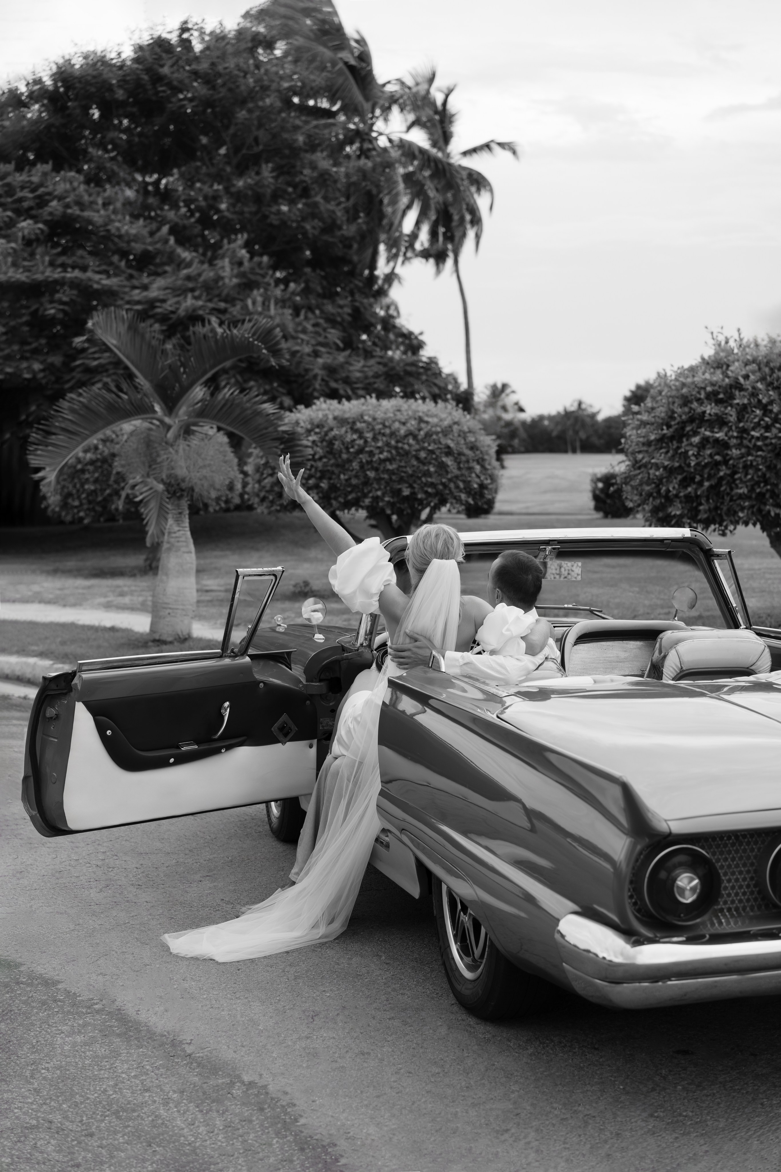 Леонид и Анжелика. Главная