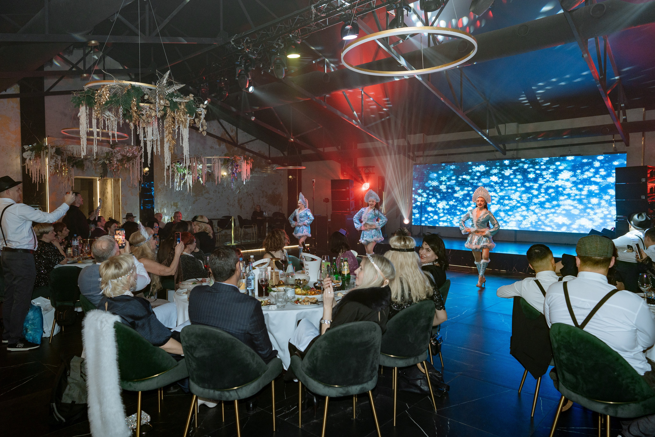 Альбион Тур