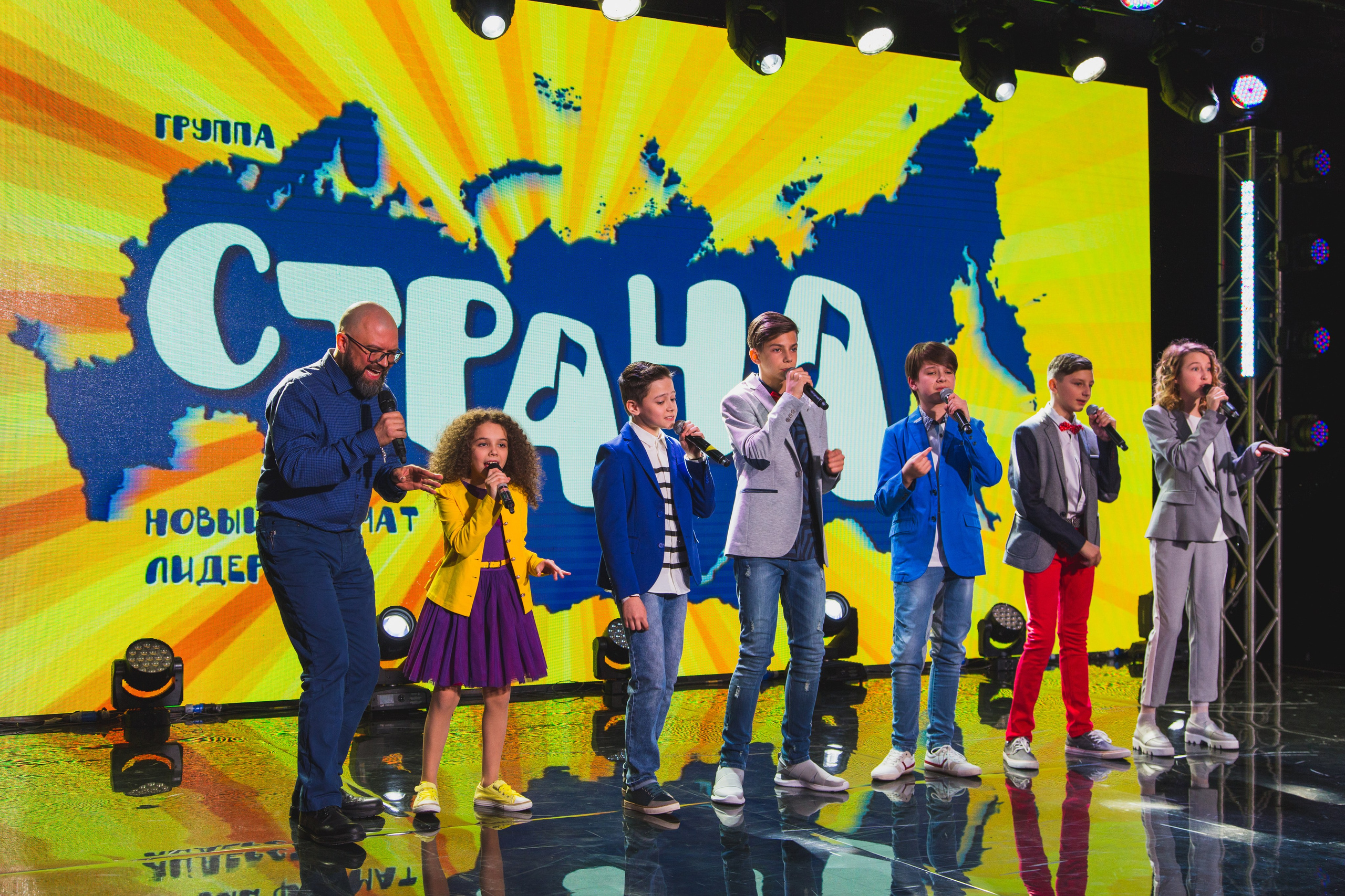 О2ТВ группа СТРАНА. Видеооператор/Фотограф Николай Завьялов