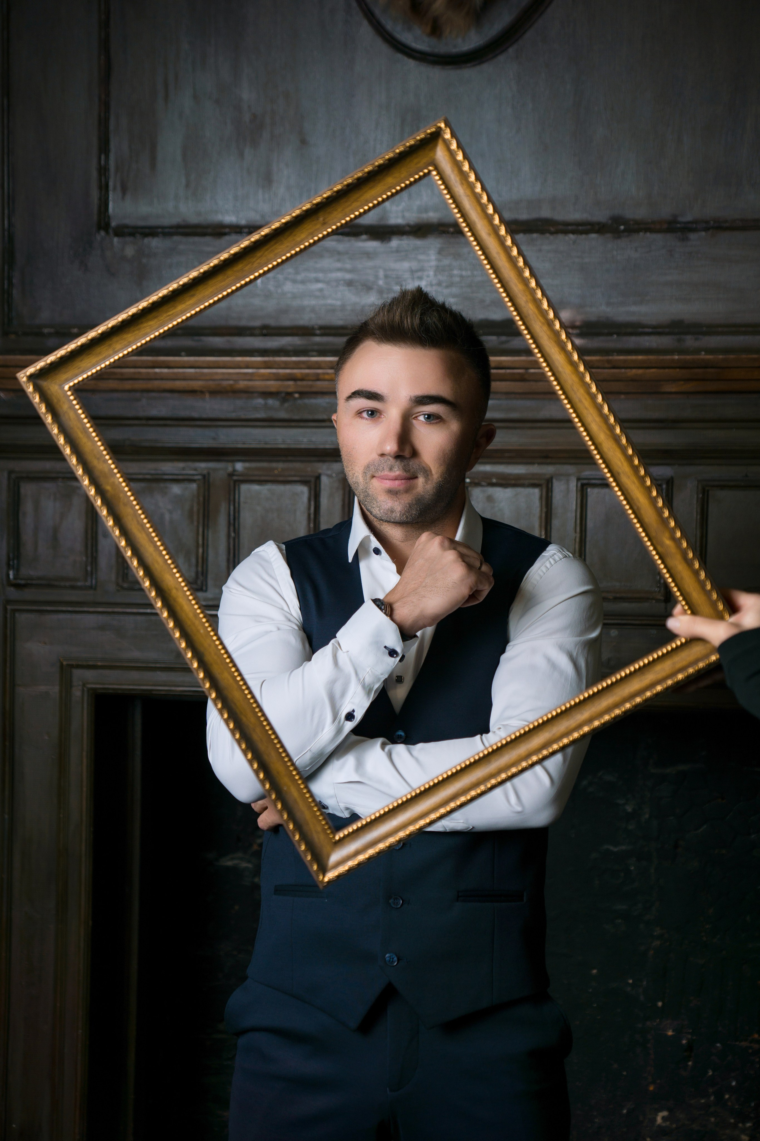 Ведущий Илья. Фотограф