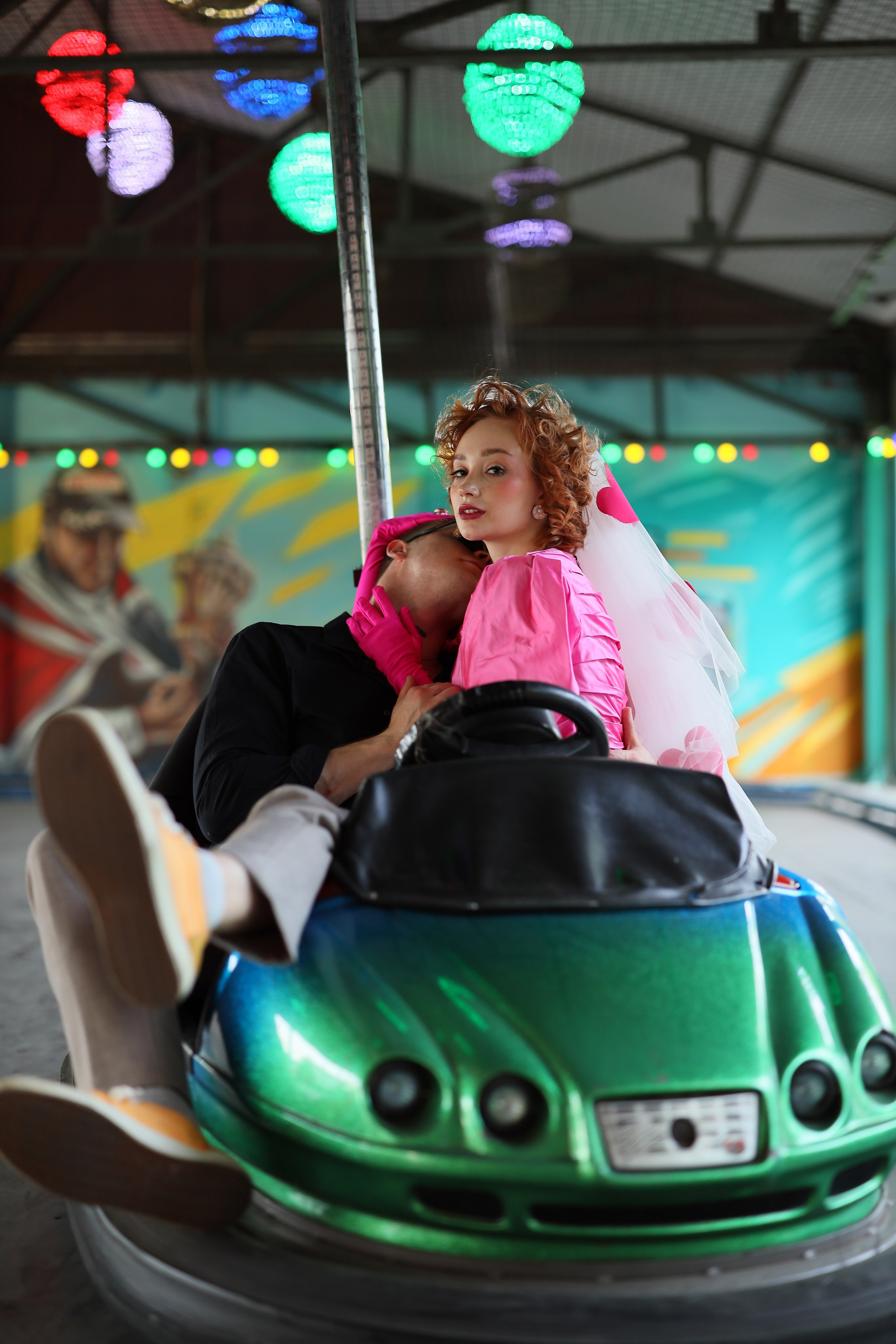 Свадебная фотосессия в парке аттракционов. Свадебный и семейный фотограф в Абхазии Жанна Соснина