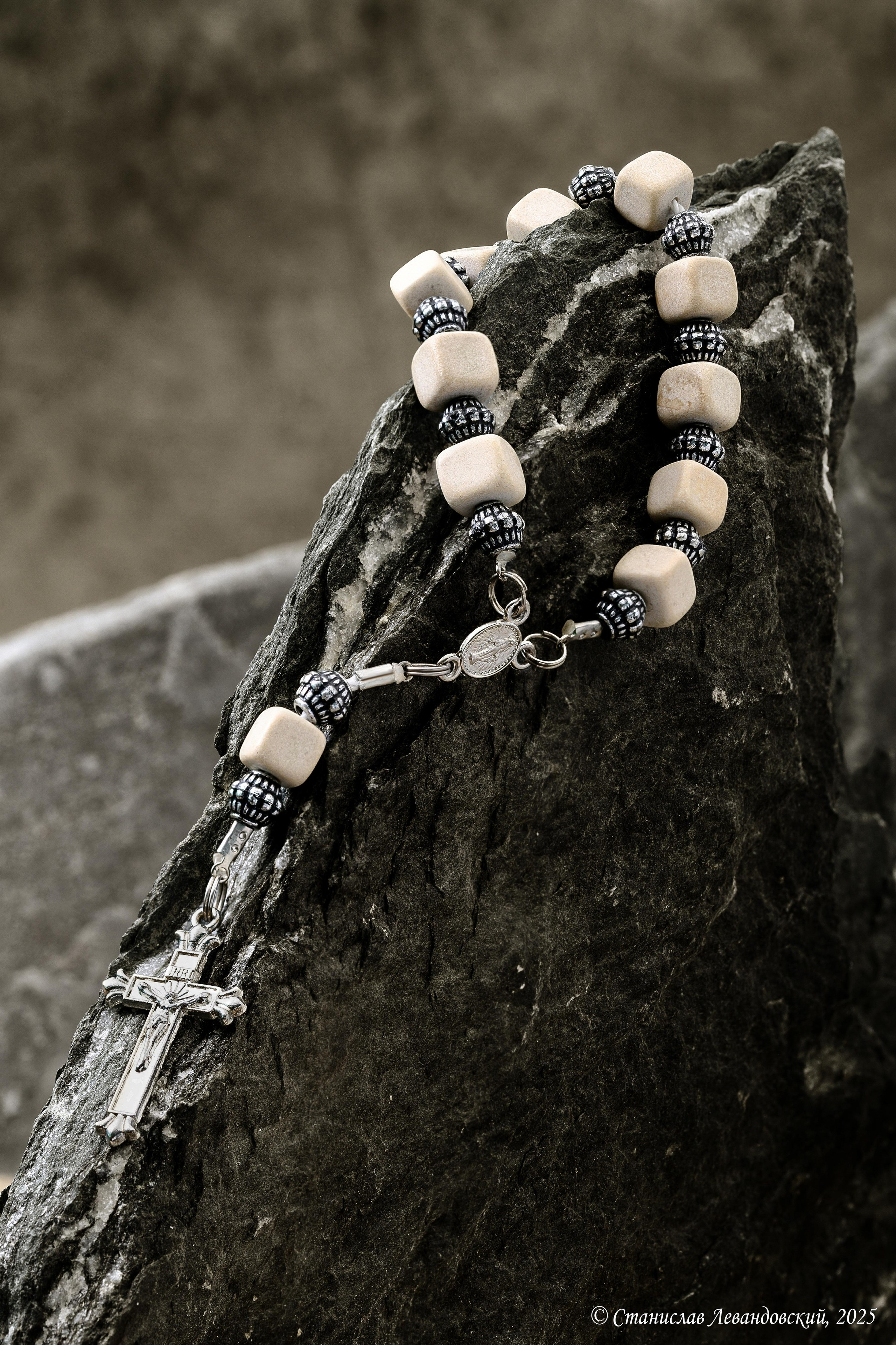 Предметы с комбинированной поверхностью. Предметный фотограф в Москве Станислав Левандовский