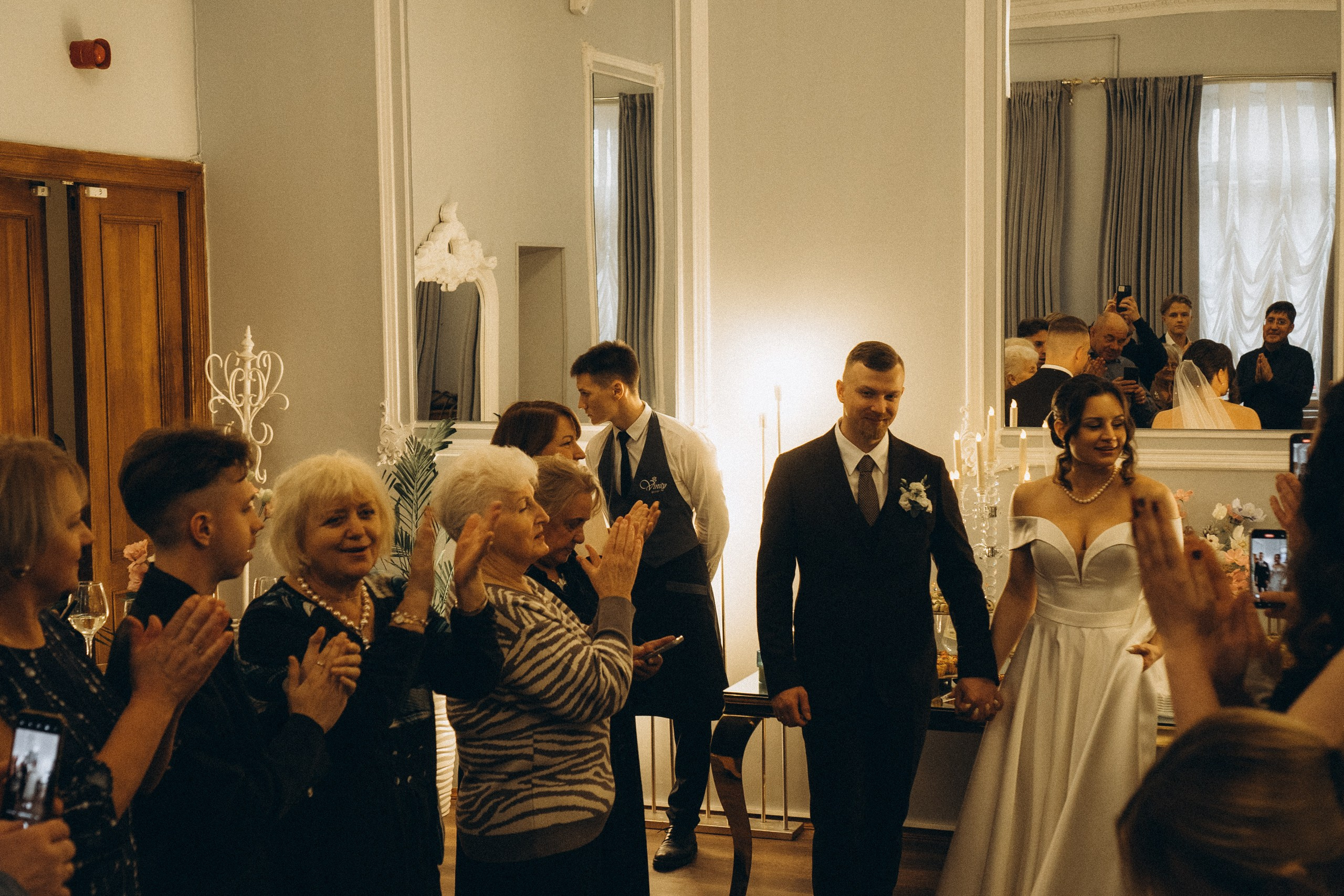 СЬЕМКА РЕПОРТАЖ В ЗАГСЕ (2 ДВОРЕЦ). Профессиональный фотограф, Санкт-Петербург — Виктория Богомолова