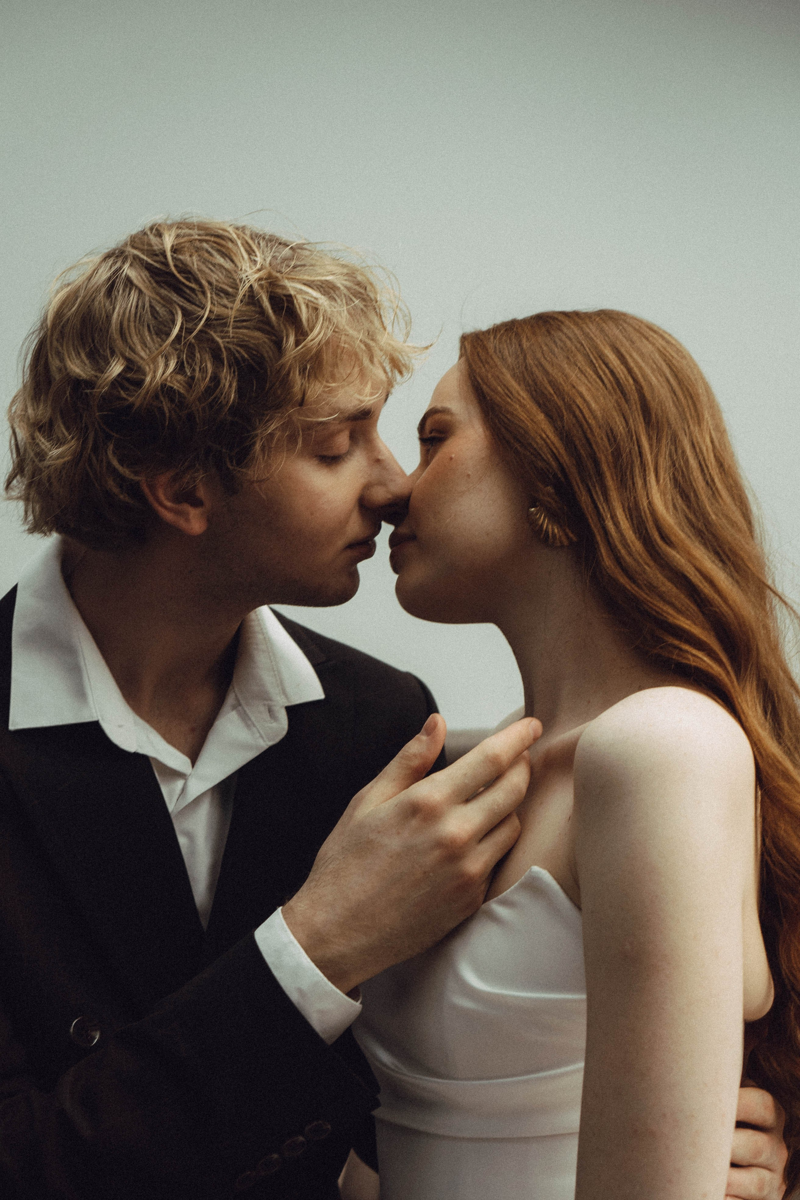 СВАДЕБНАЯ СЬЕМКА В ОТЕЛЕ. СБОРЫ ЖЕНИХА И НЕВЕСТЫ И ТАКЖЕ ТОР И ПОДГОТОВКА К ПРОГУЛКЕ. Профессиональный фотограф, Санкт-Петербург — Виктория Богомолова