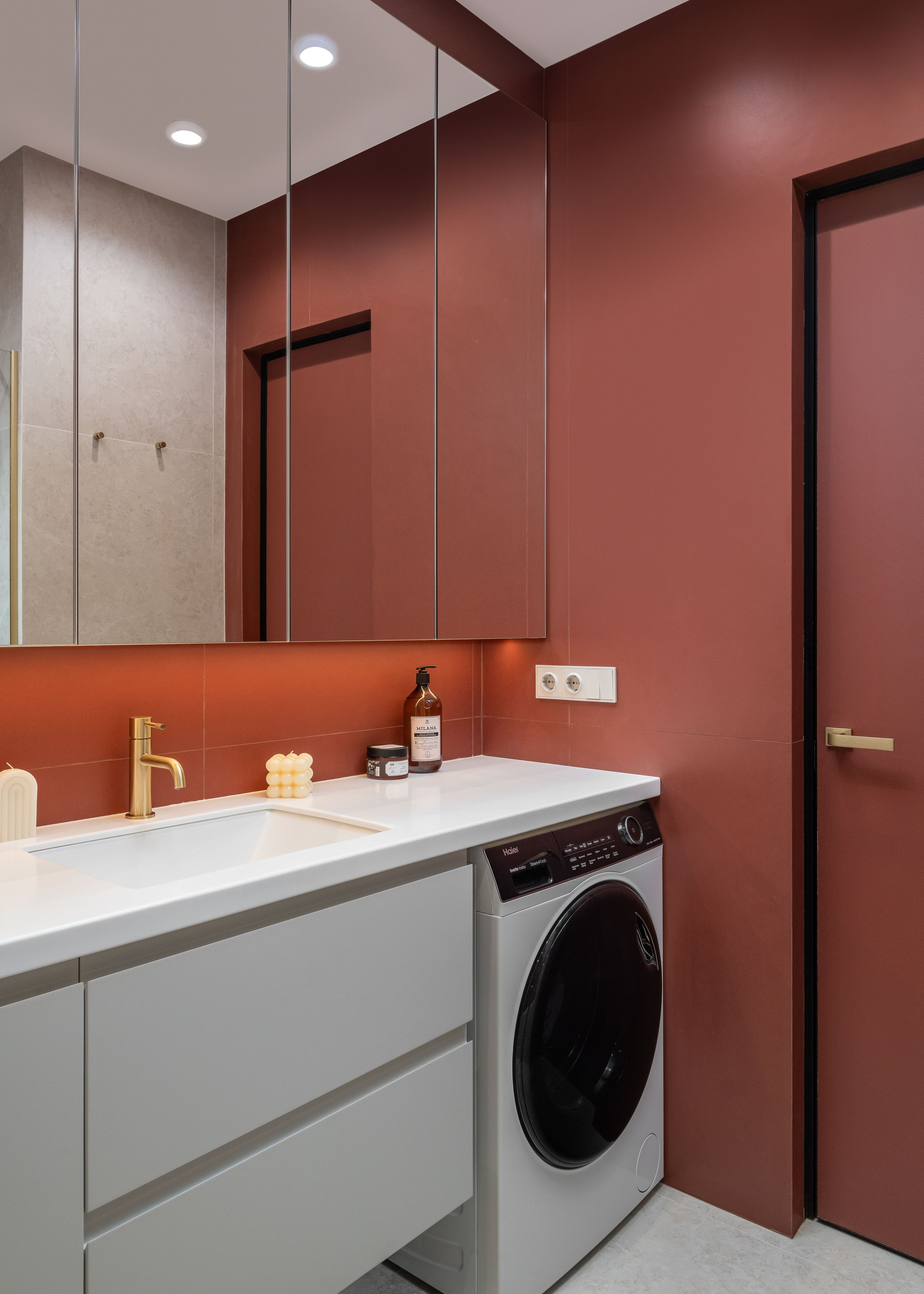 Ботаническая_ул_29. Вячеслав Лазарев фотографирую интерьеры