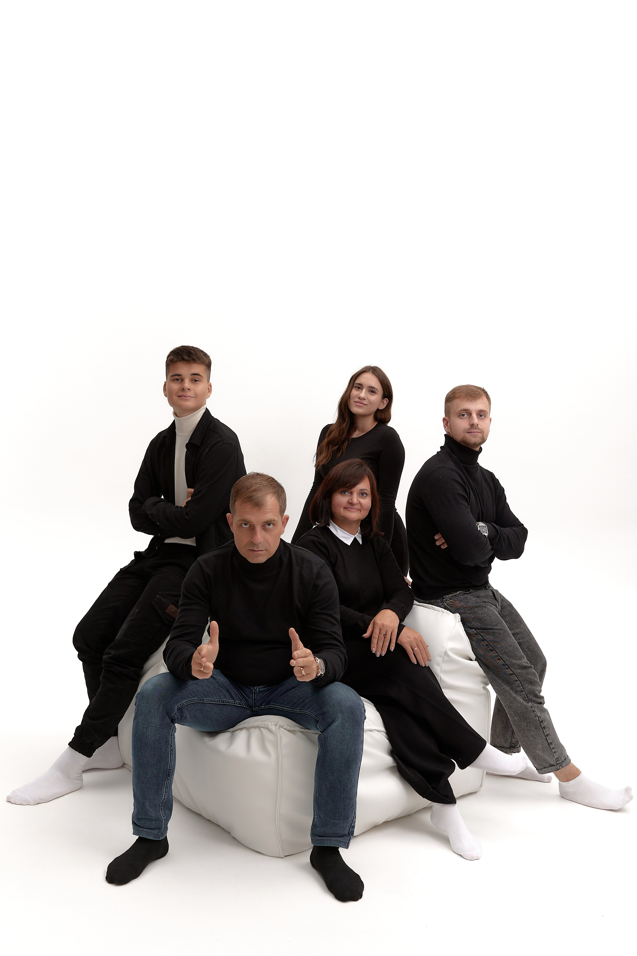 Виталий с Еленой и их дружная семья. Свадебный и семейный фотограф г. Саранск