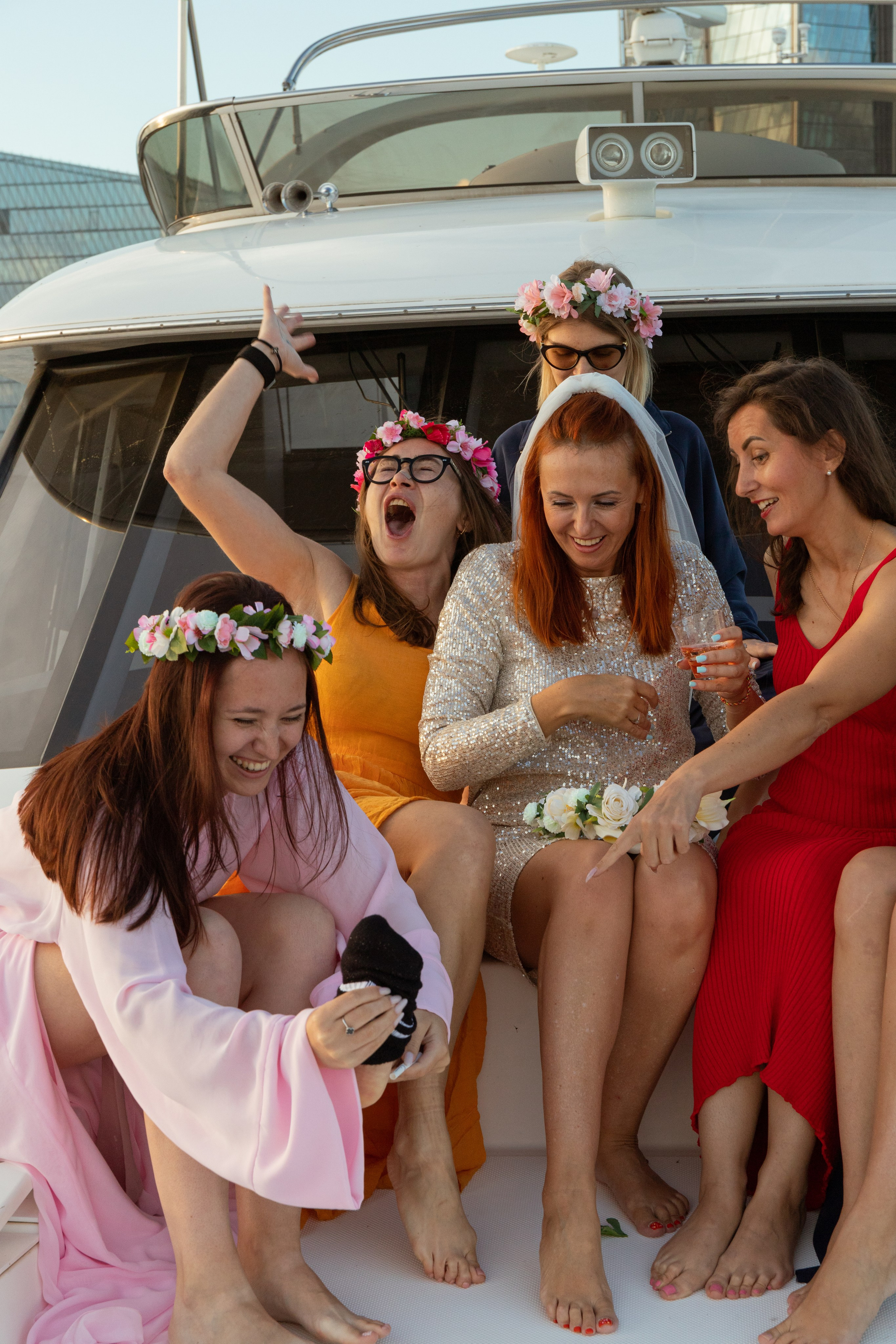 Девичник на яхте. Утонченный фотограф в Санкт-Петербурге Ксения Пелевина