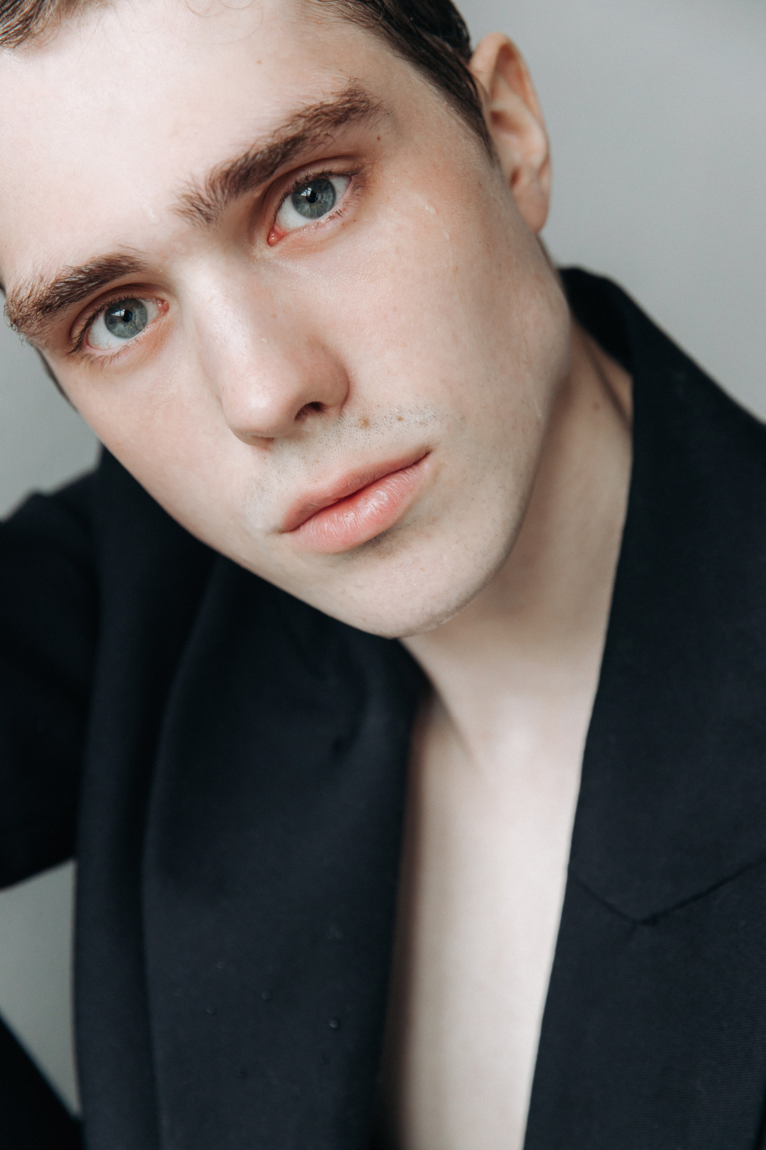 Саша. Главная