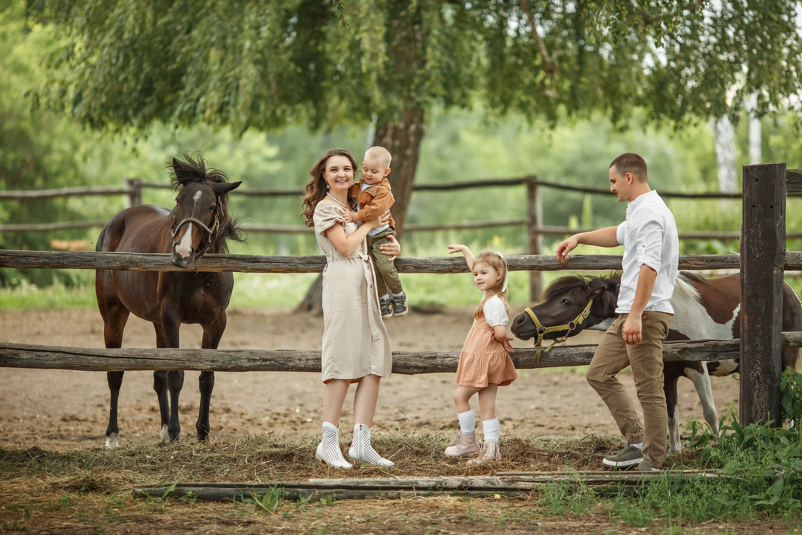 Семейные. Сказочный фотограф фотопроекты фототуры в Новосибирске и на Алтае