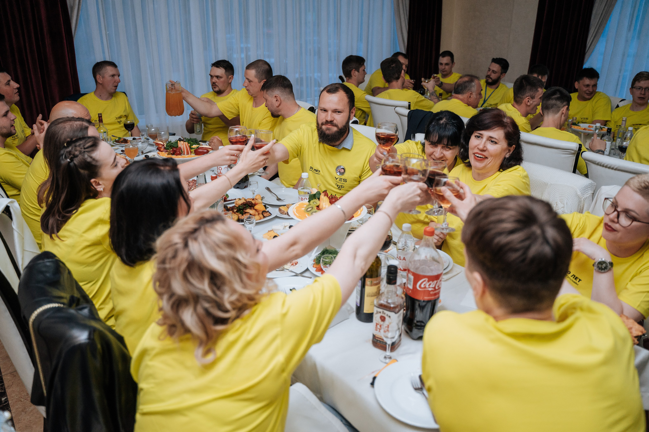 Yes Holding. Свадебный фотограф в Симферополе