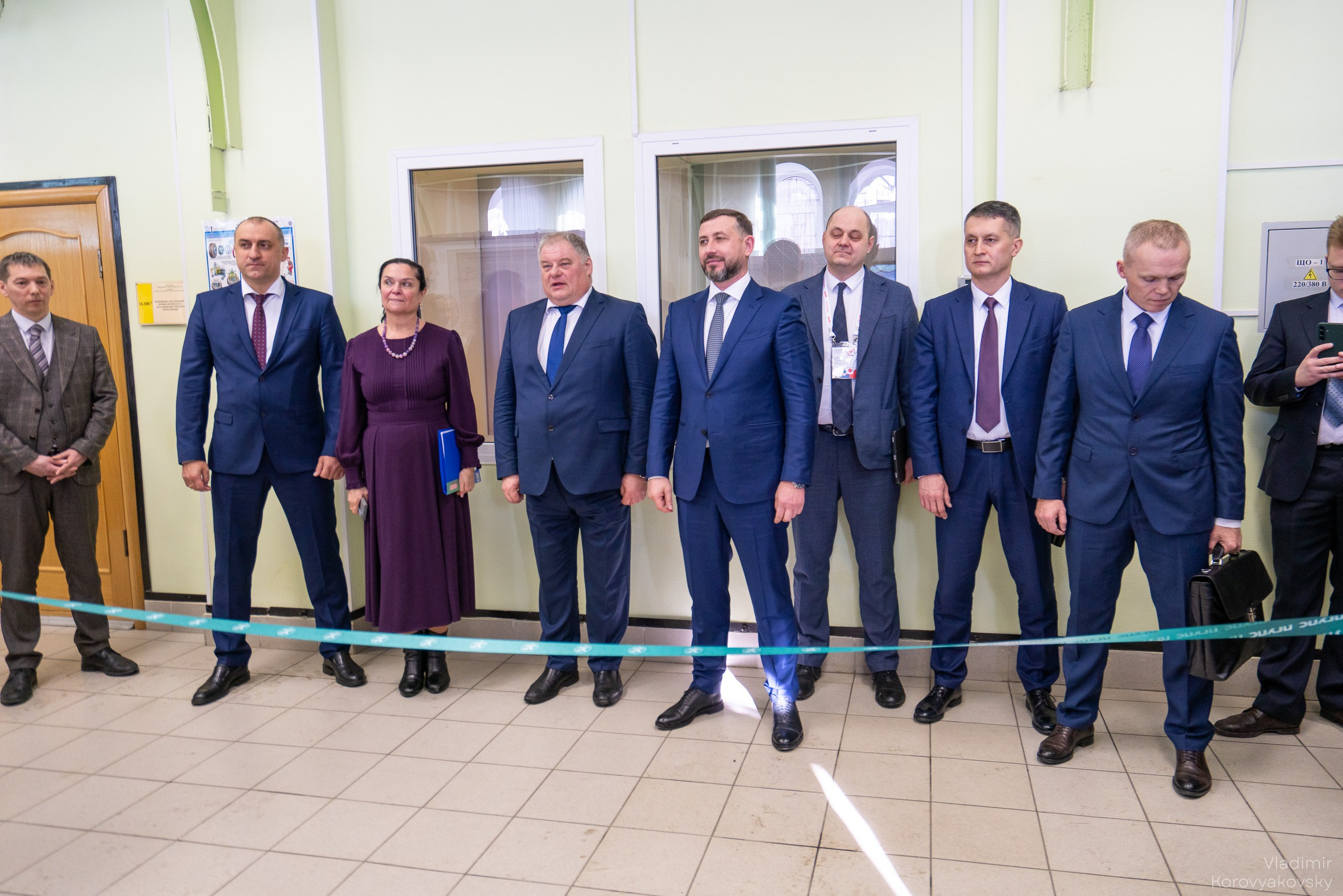 Открытие лабораторий. Фотограф Владимир Коровяковский