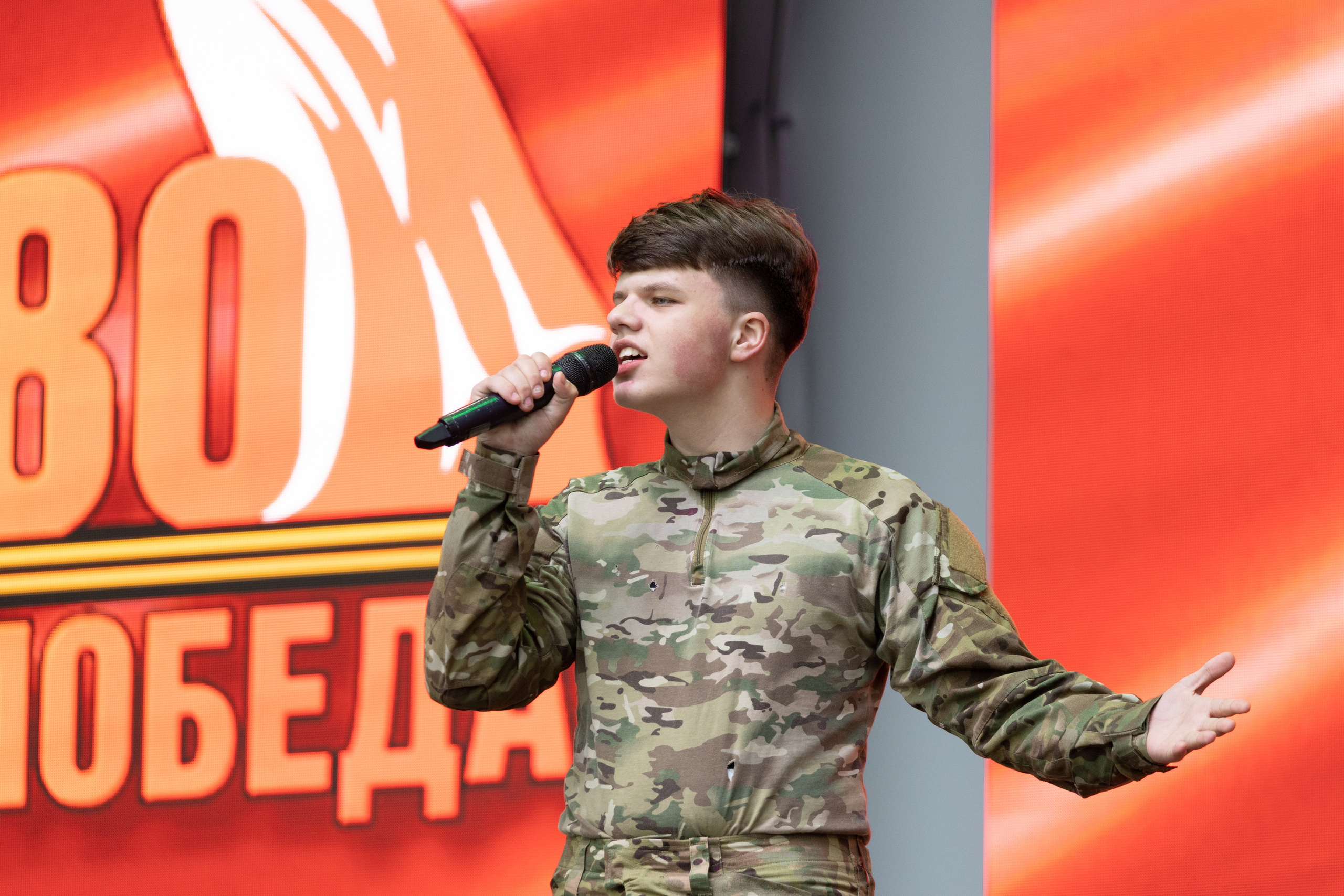 9 мая, выступления 2025 г. Олег Катакинов| Репортажный фотограф в городе у моря (Владивосток)