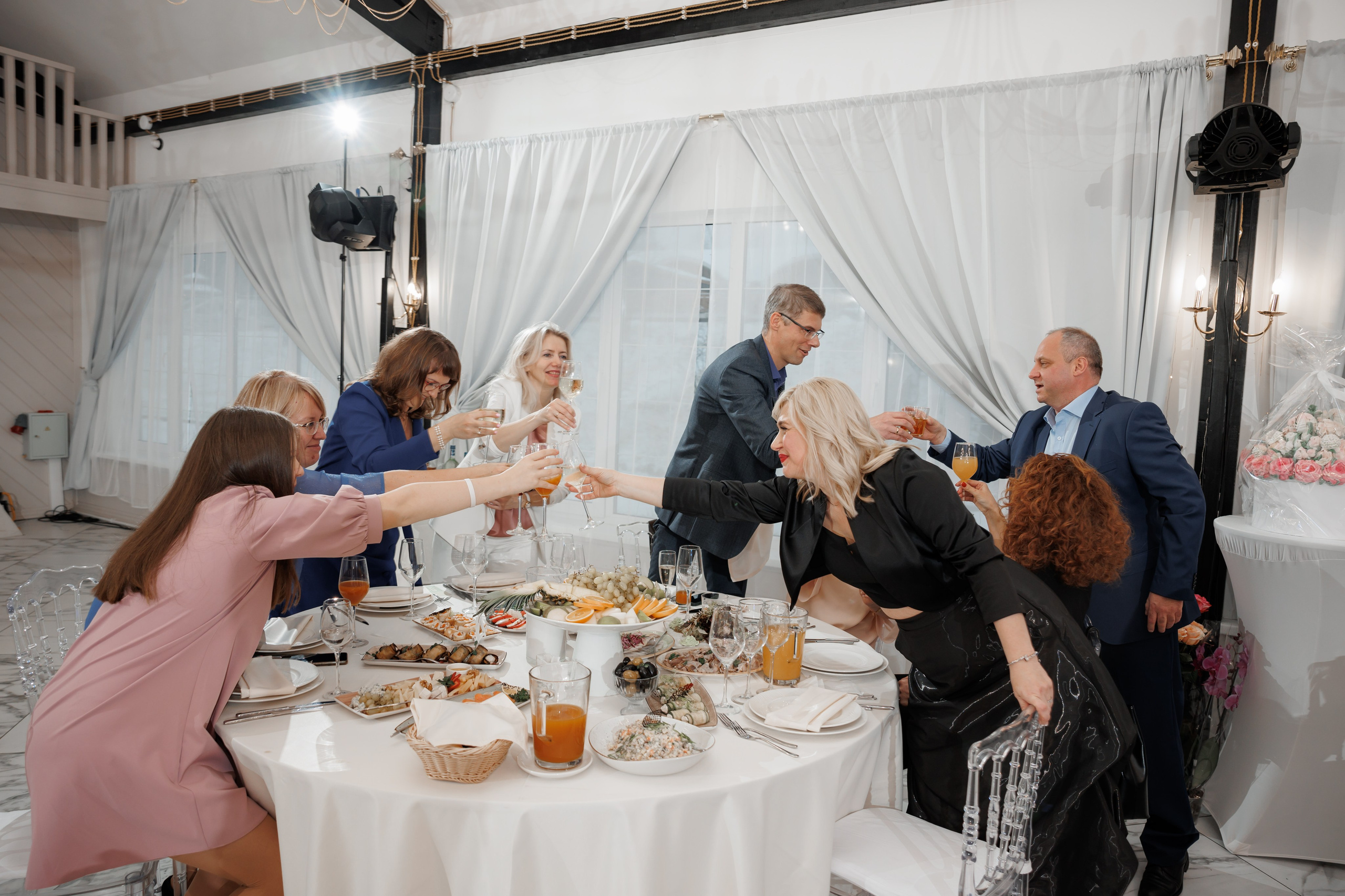 Юбилей, ресторан «Барский», усадьба «Гребнево». Свадебный и репортажный фотограф (Москва, Королев и другие)