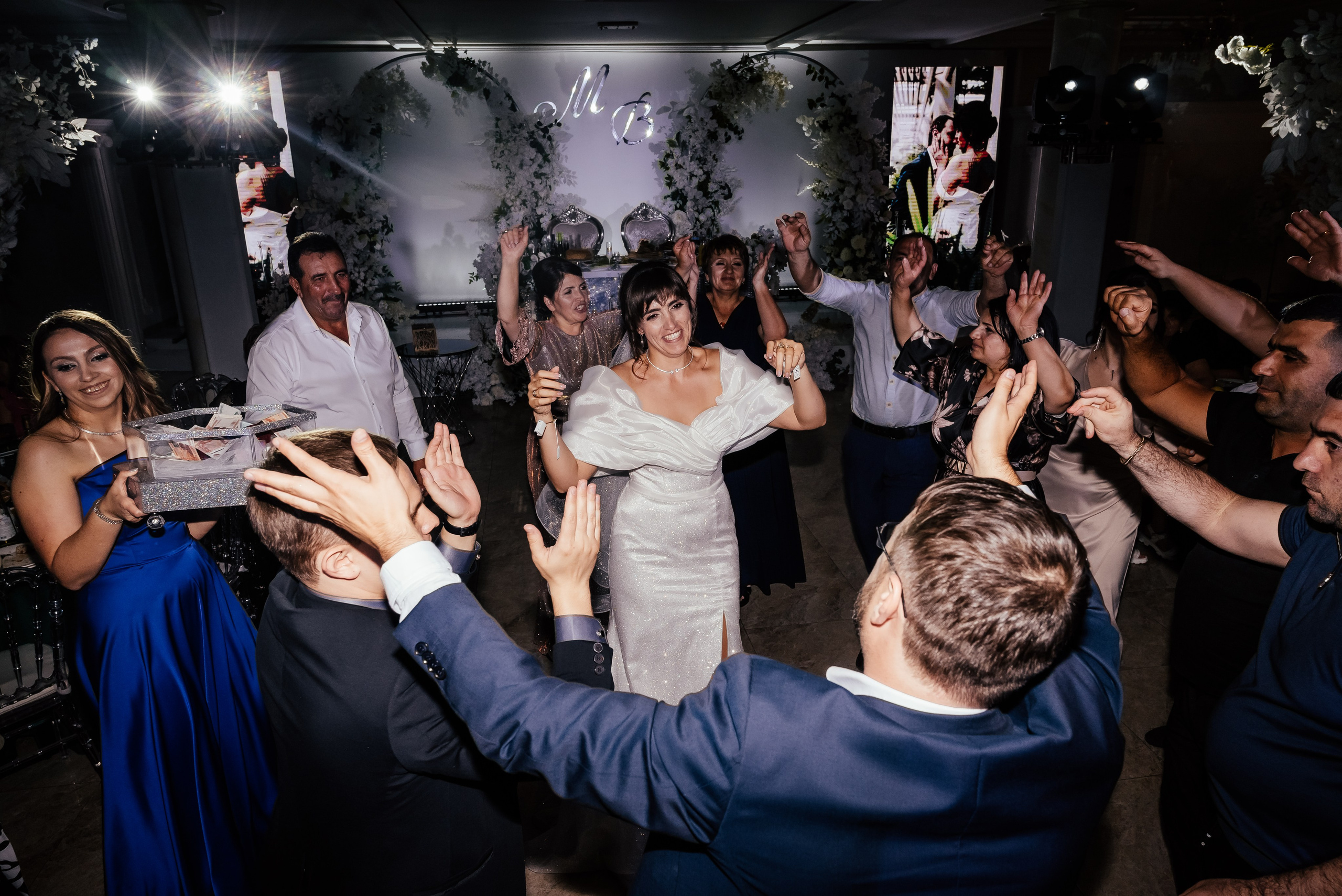 Михаил и Виктория. Свадебный фотограф в Ростове Александра Груздева