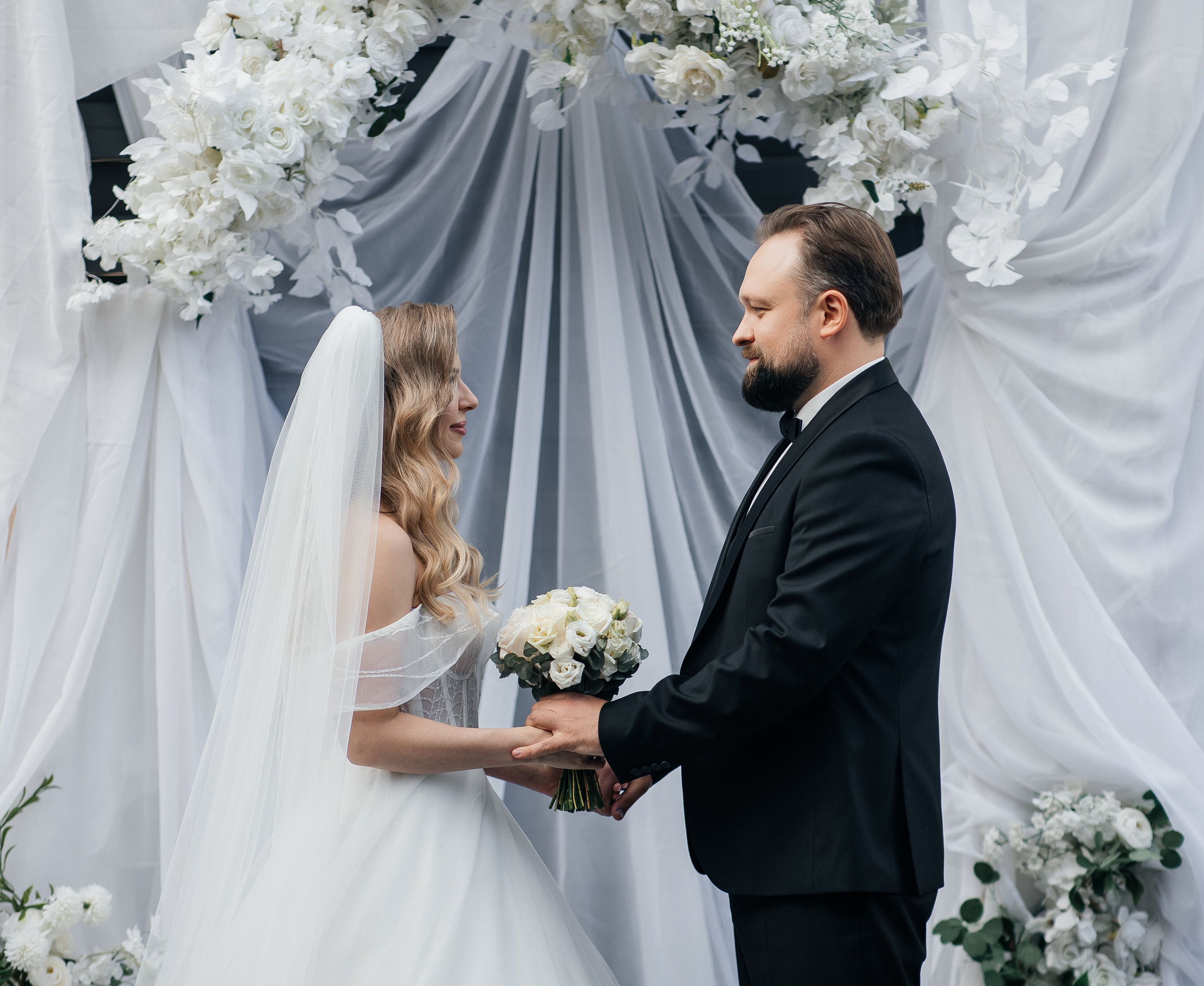 Илья и Инна 2025 Небо. Свадебный и портретный фотограф Алина Иванова. Екатеринбург-Москва