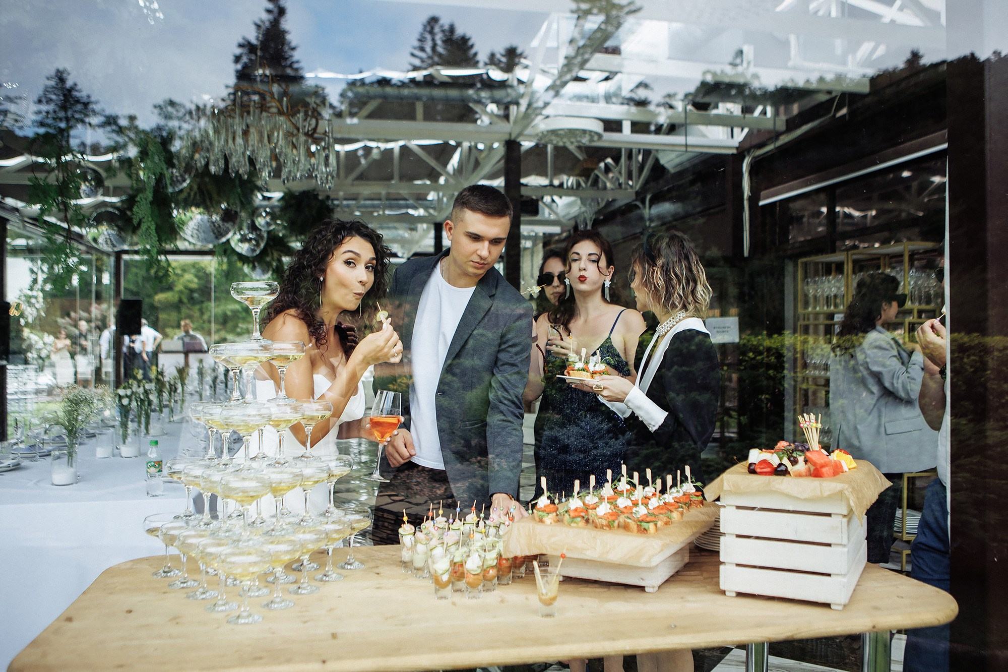 Настя и Игорь 17.08.24. Свадебный фотограф Владивосток Алина Гевондова