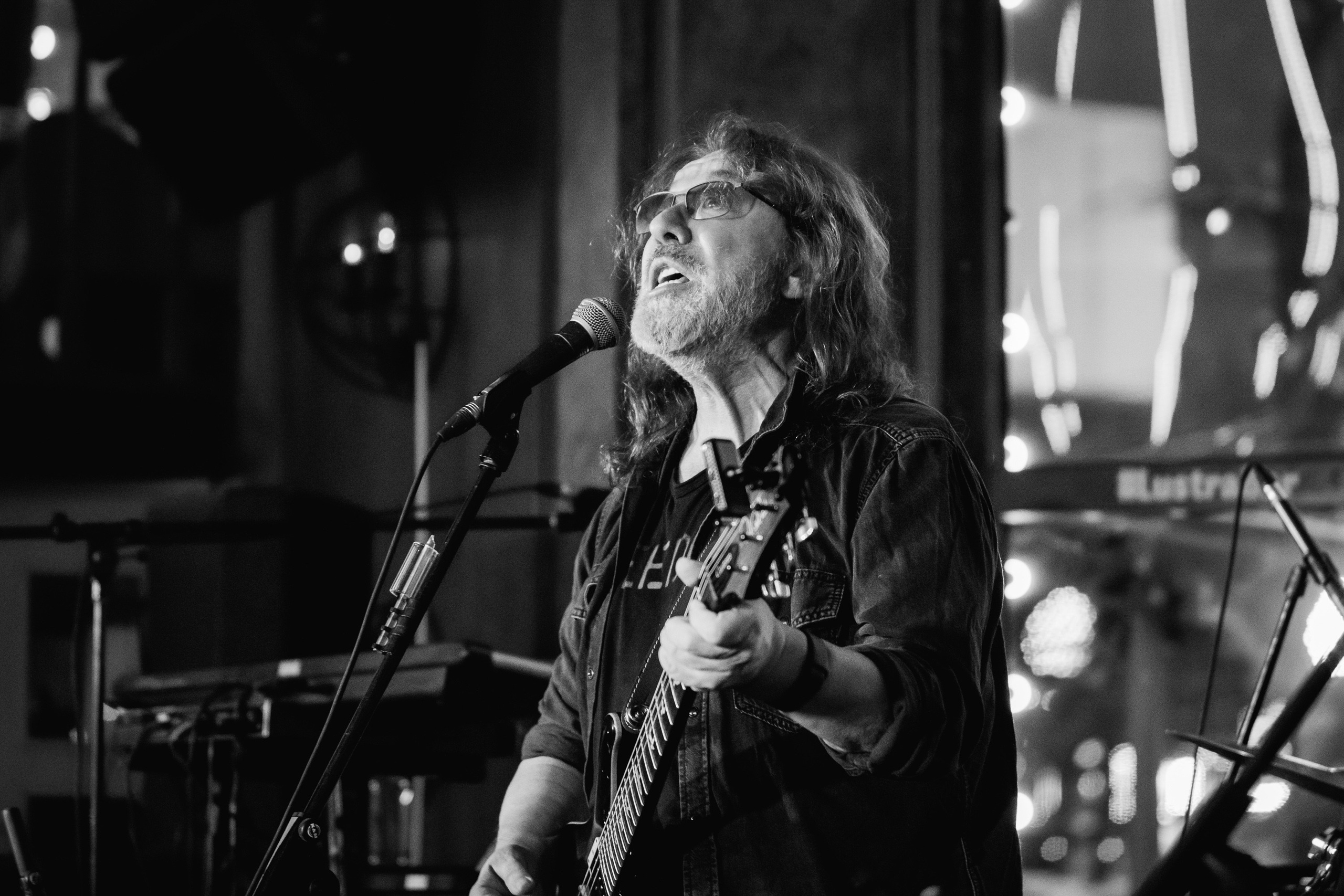 Люстра бар. Репортажный фотограф Сергей Дроздов