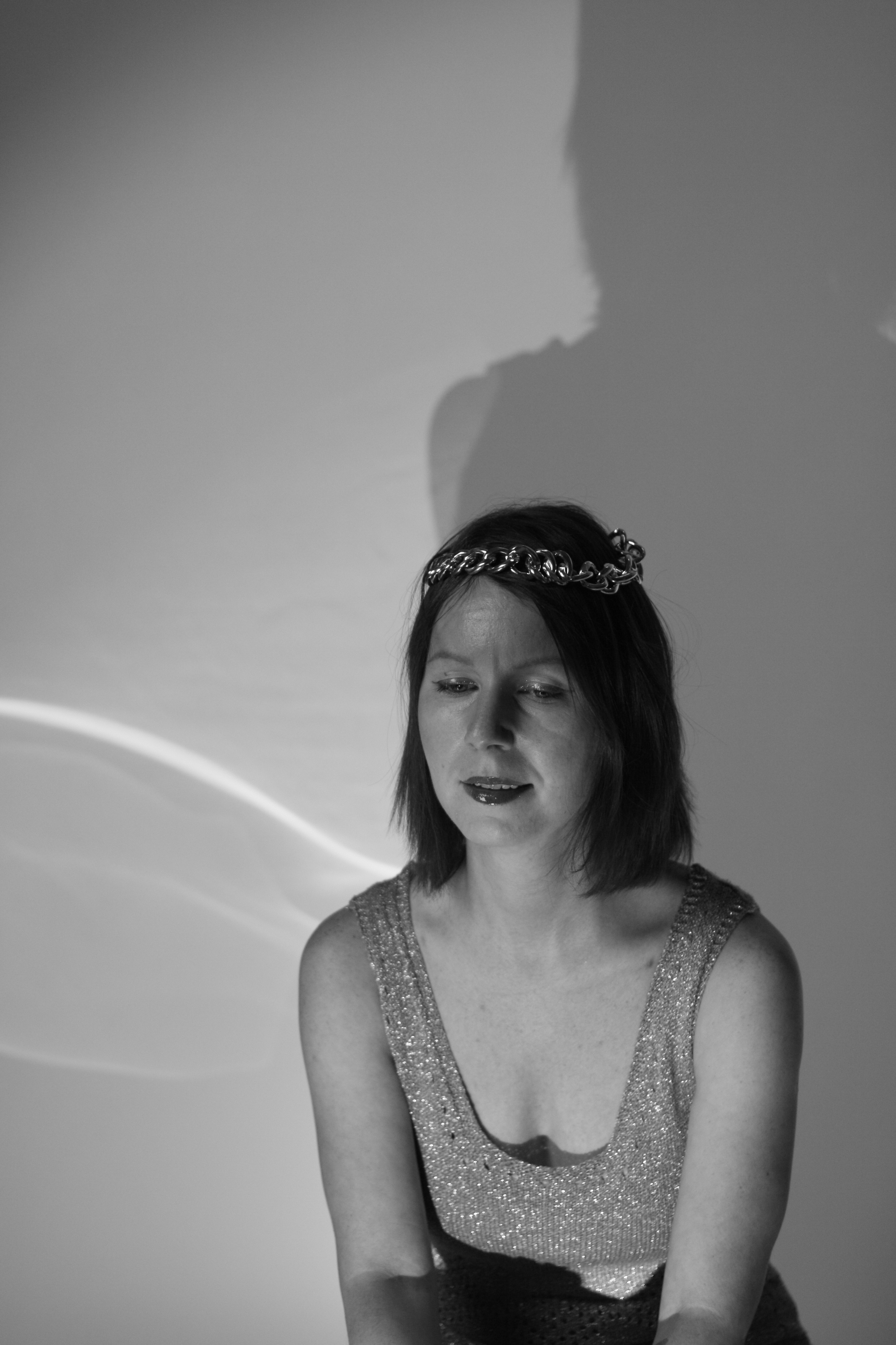 Катя — королевна с каустиками. Главная