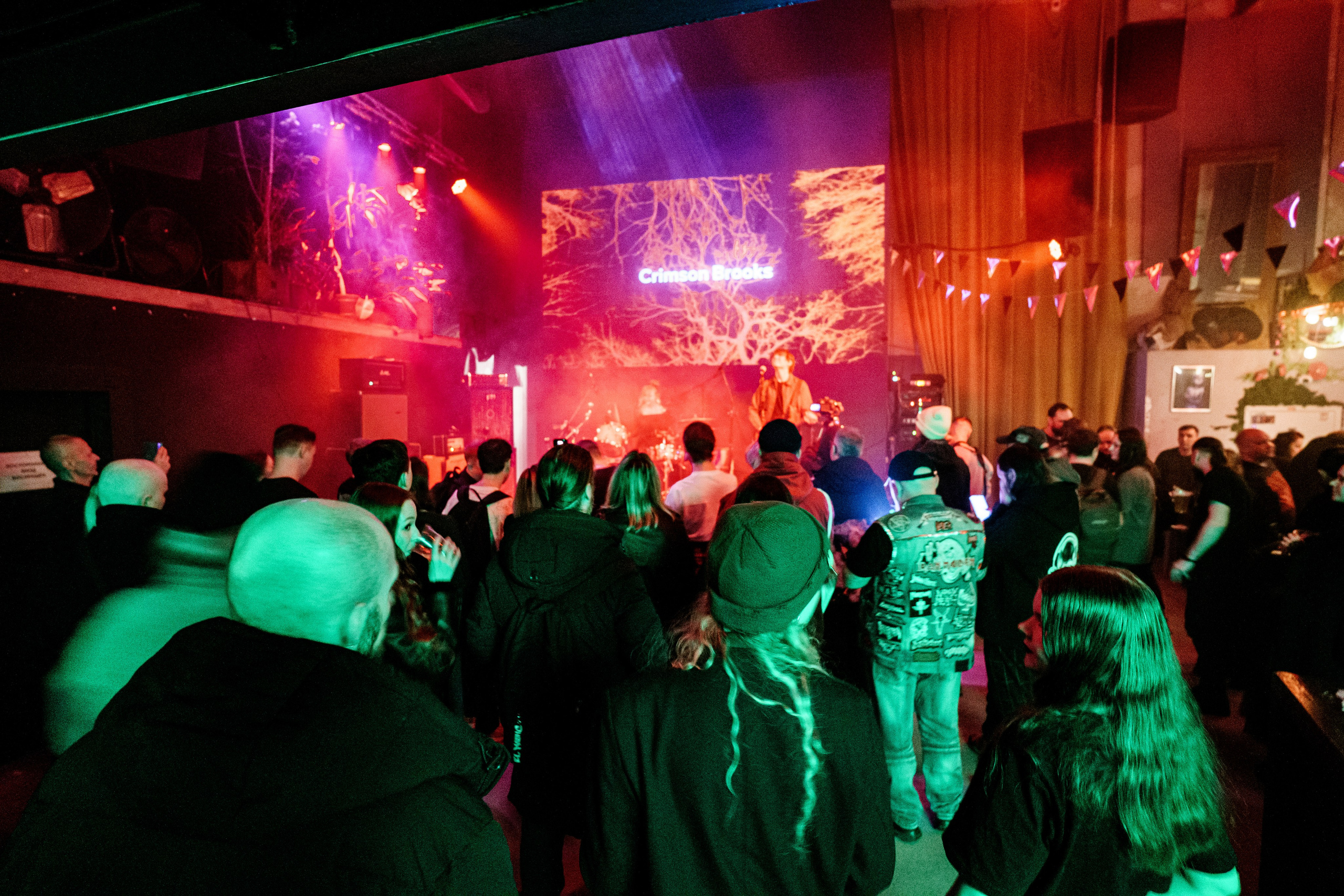 Inside the Rain|Ласточка. Концертный и репортажный фотограф в Санкт-Петербурге Слава Пахомов