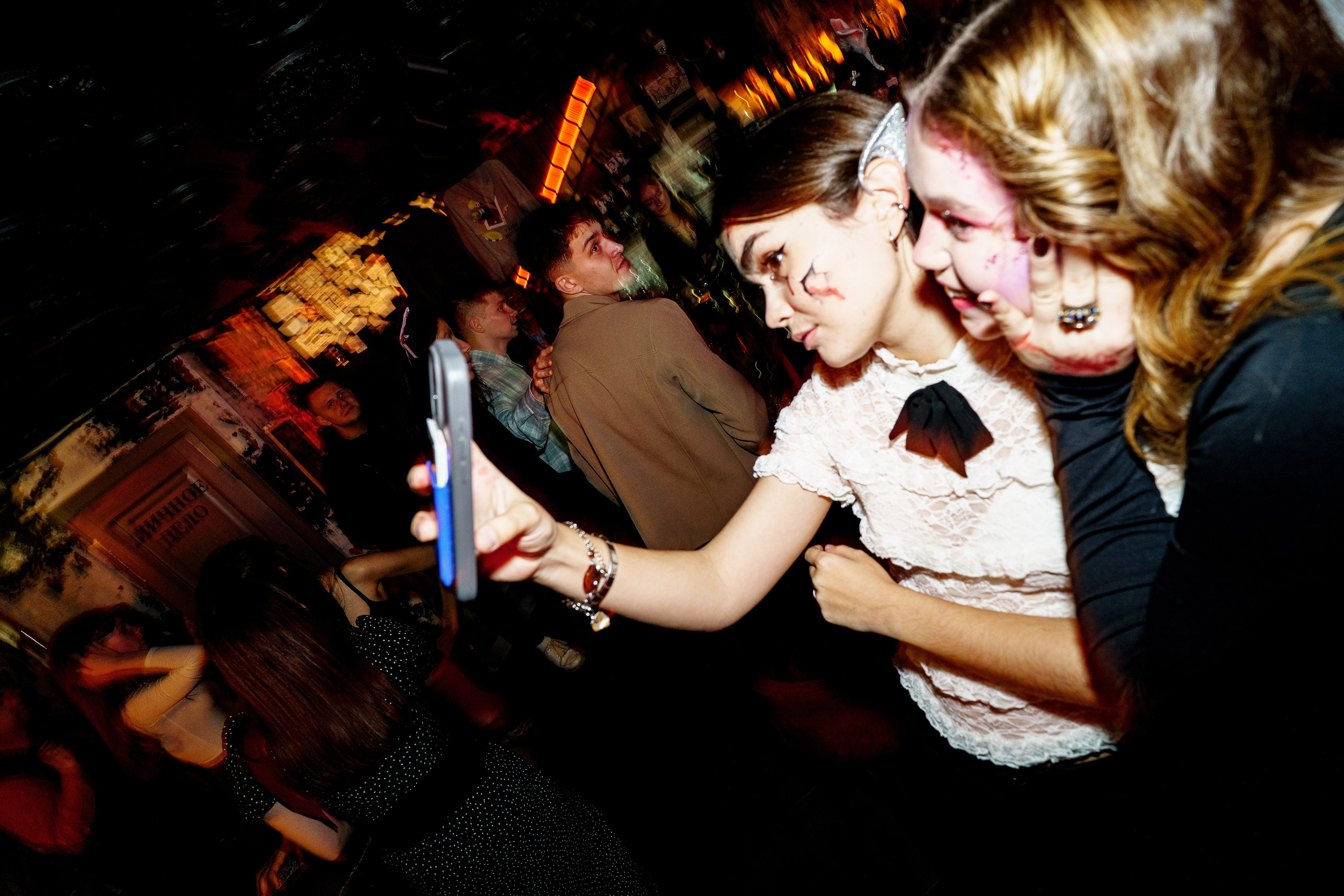 Halloween party. Бар разбитых сердец. Концертный и репортажный фотограф в Санкт-Петербурге Слава Пахомов