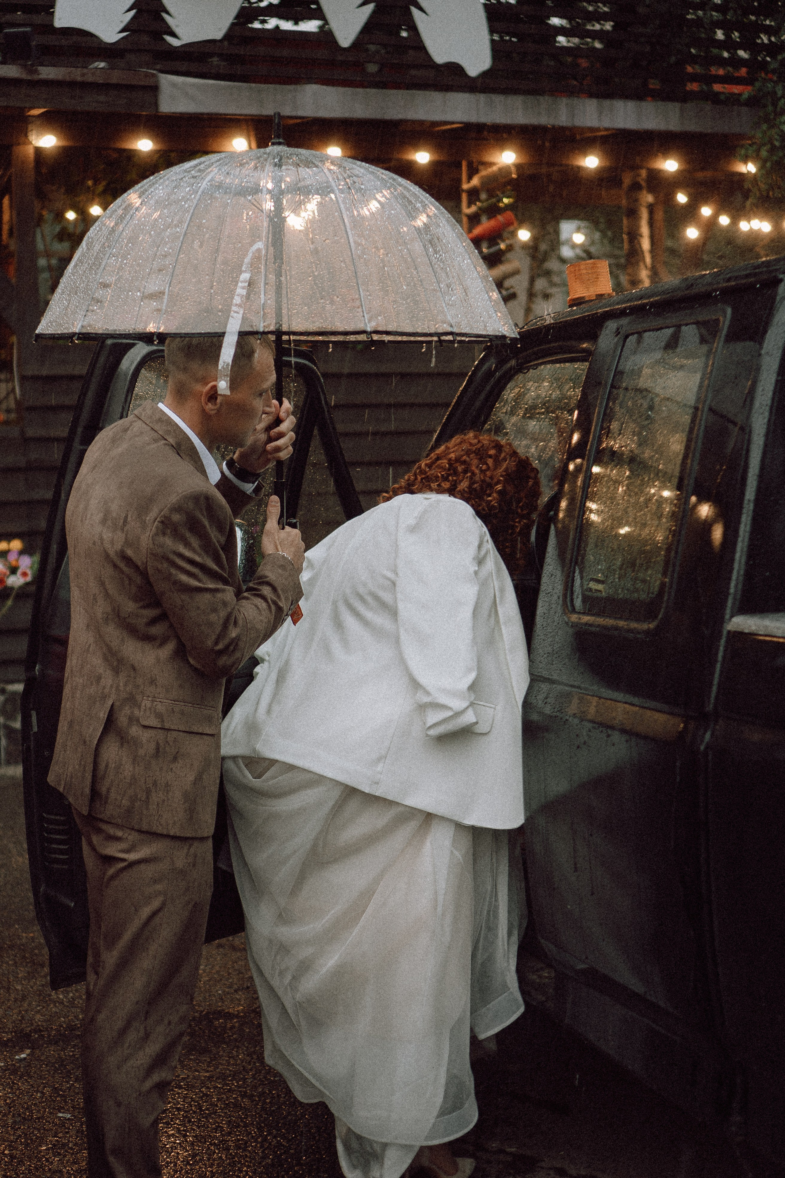 СВАДЕБНАЯ ФОТОСЕССИИЯ ПАРЫ В ГОРОДЕ ПРИОЗЕРСК В СОСНОВОМ ЛЕСУ И С ПИКАПОМ. Профессиональный фотограф, Санкт-Петербург — Виктория Богомолова
