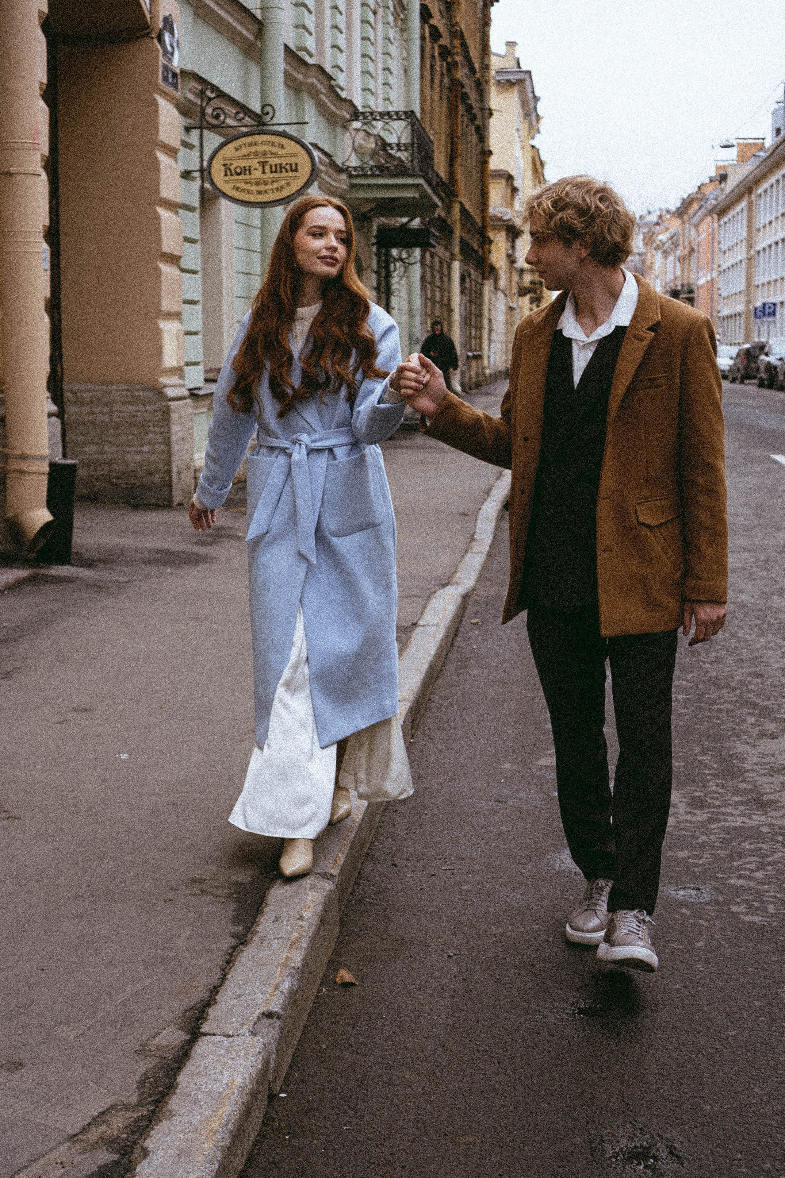 СВАДЕБНАЯ СЬЕМКА В ОТЕЛЕ. СБОРЫ ЖЕНИХА И НЕВЕСТЫ И ТАКЖЕ ТОР И ПОДГОТОВКА К ПРОГУЛКЕ И ПРОГУЛКА ПО ПЕТРОГРАДКЕ. Профессиональный фотограф, Санкт-Петербург — Виктория Богомолова