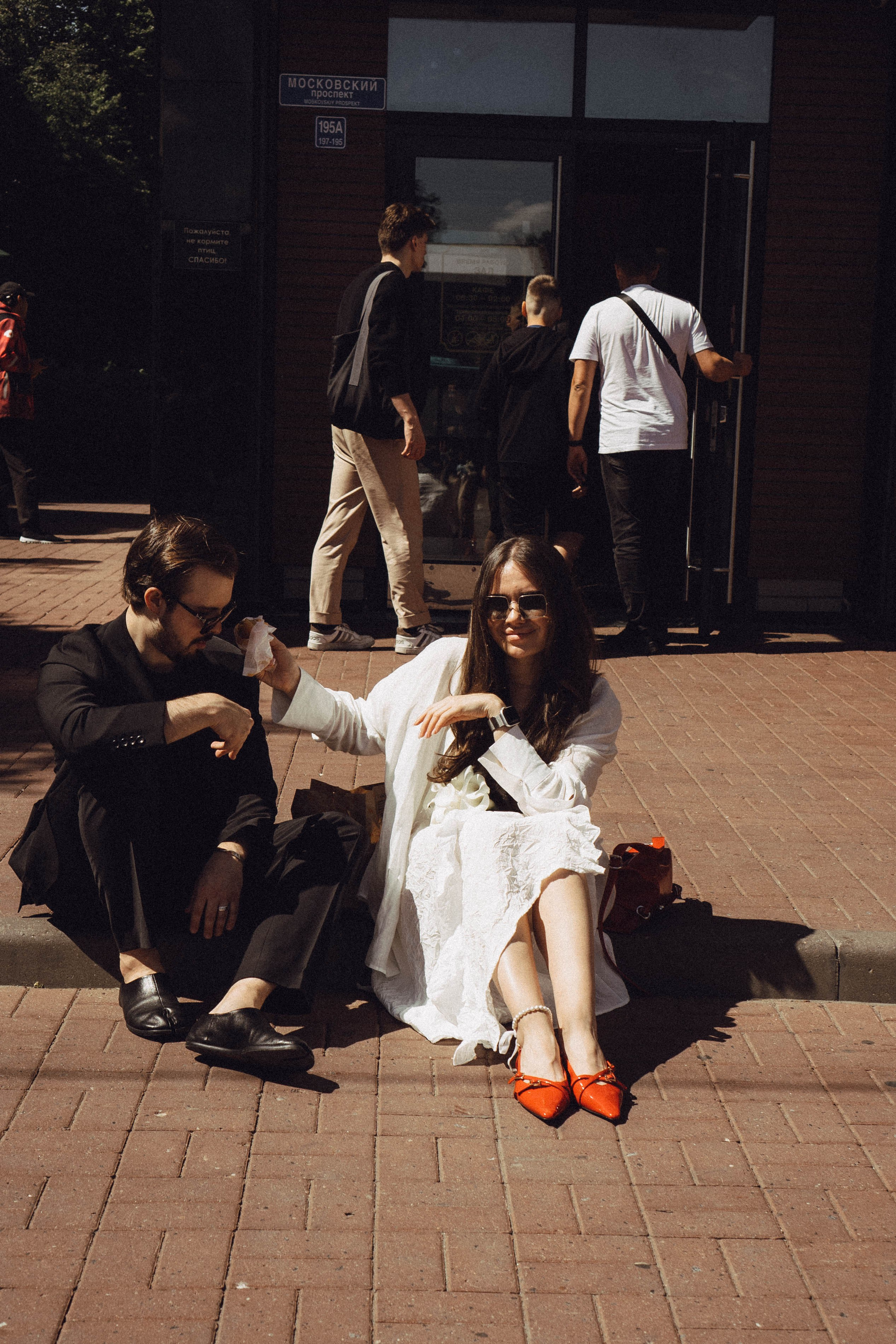 СВАДЕБНАЯ СЬЕМКА В ПАРКЕ ПОБЕДЫ И ПРОГУЛКА ПО МОСКОВСКОМУ ПРОСПЕКТУ. Профессиональный фотограф, Санкт-Петербург — Виктория Богомолова