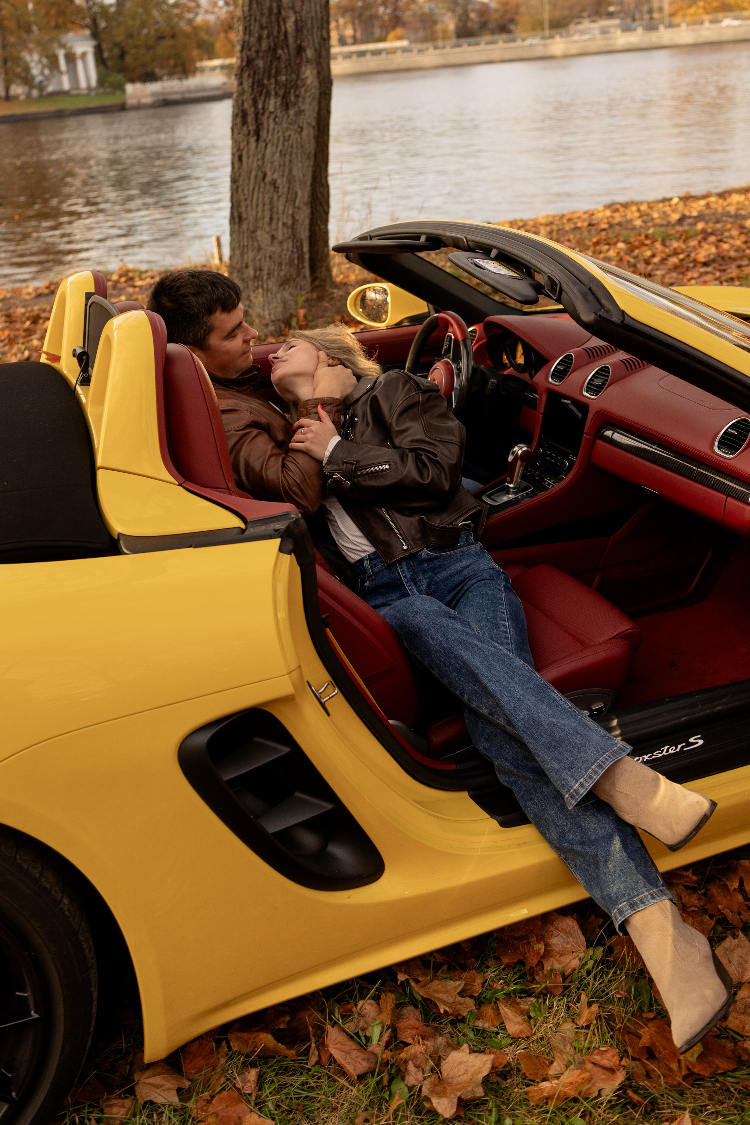 Осенняя Lovestory 💛. Фотограф Артем Бросов в Санкт-Петербурге и Дубае