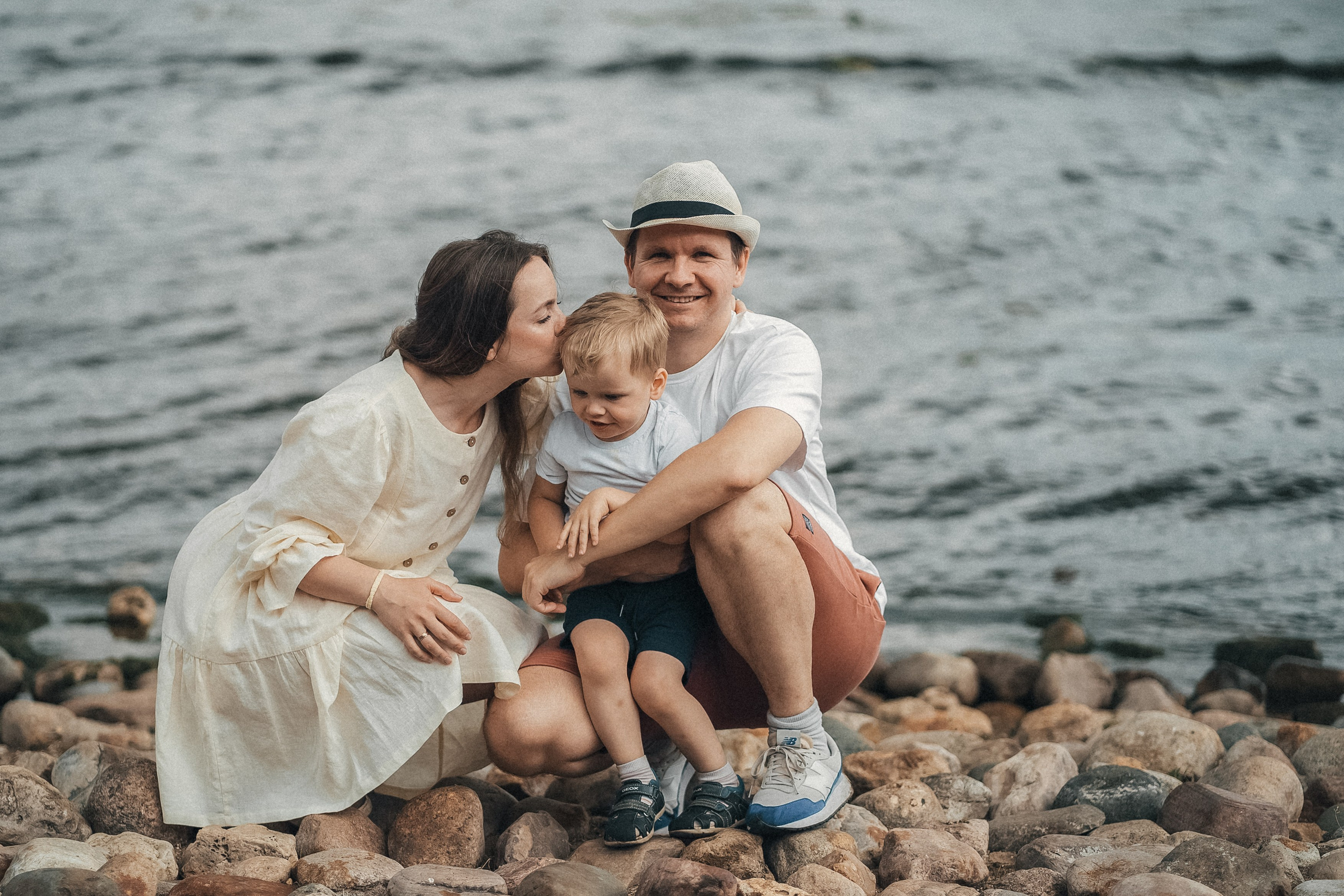 Речная прохлада и солнечные улыбки. Главная