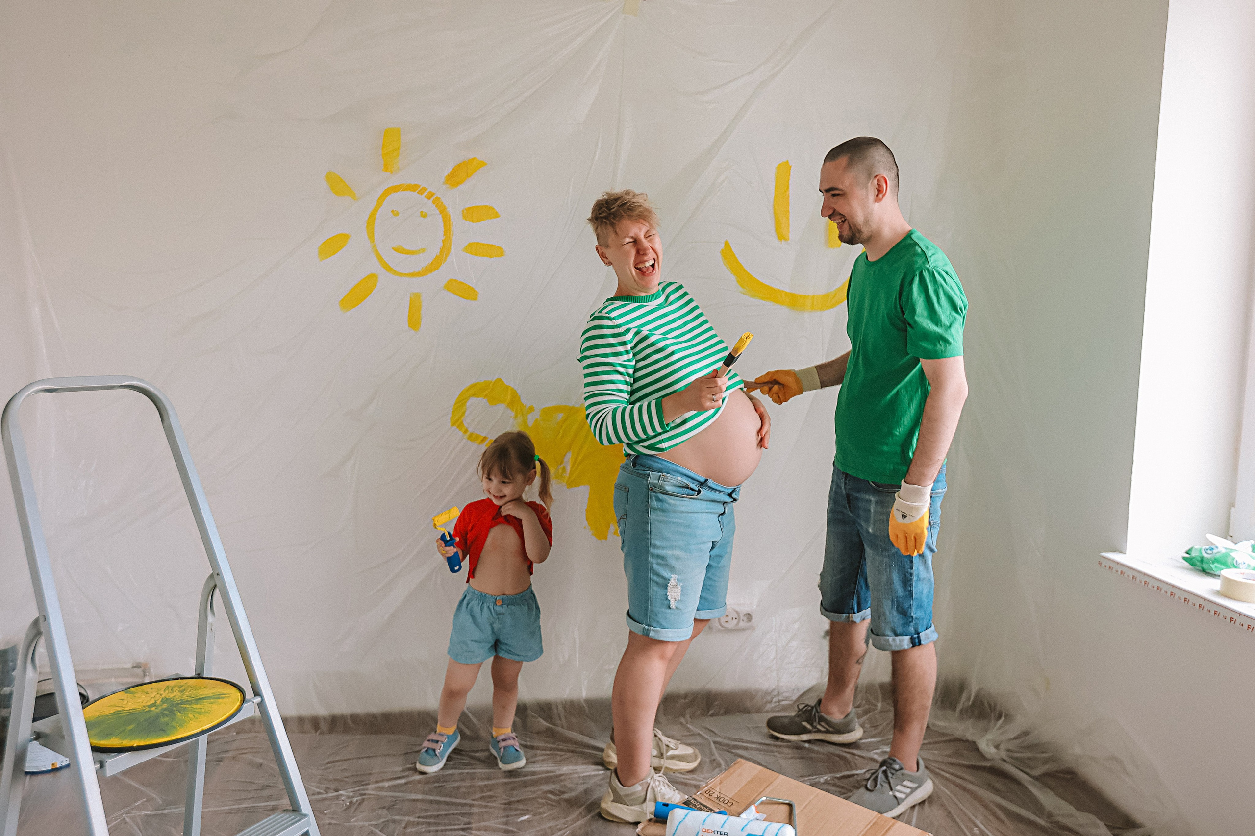 Ремонт. Семейный фотограф Тюмень, фотограф на роды Салмина Мария