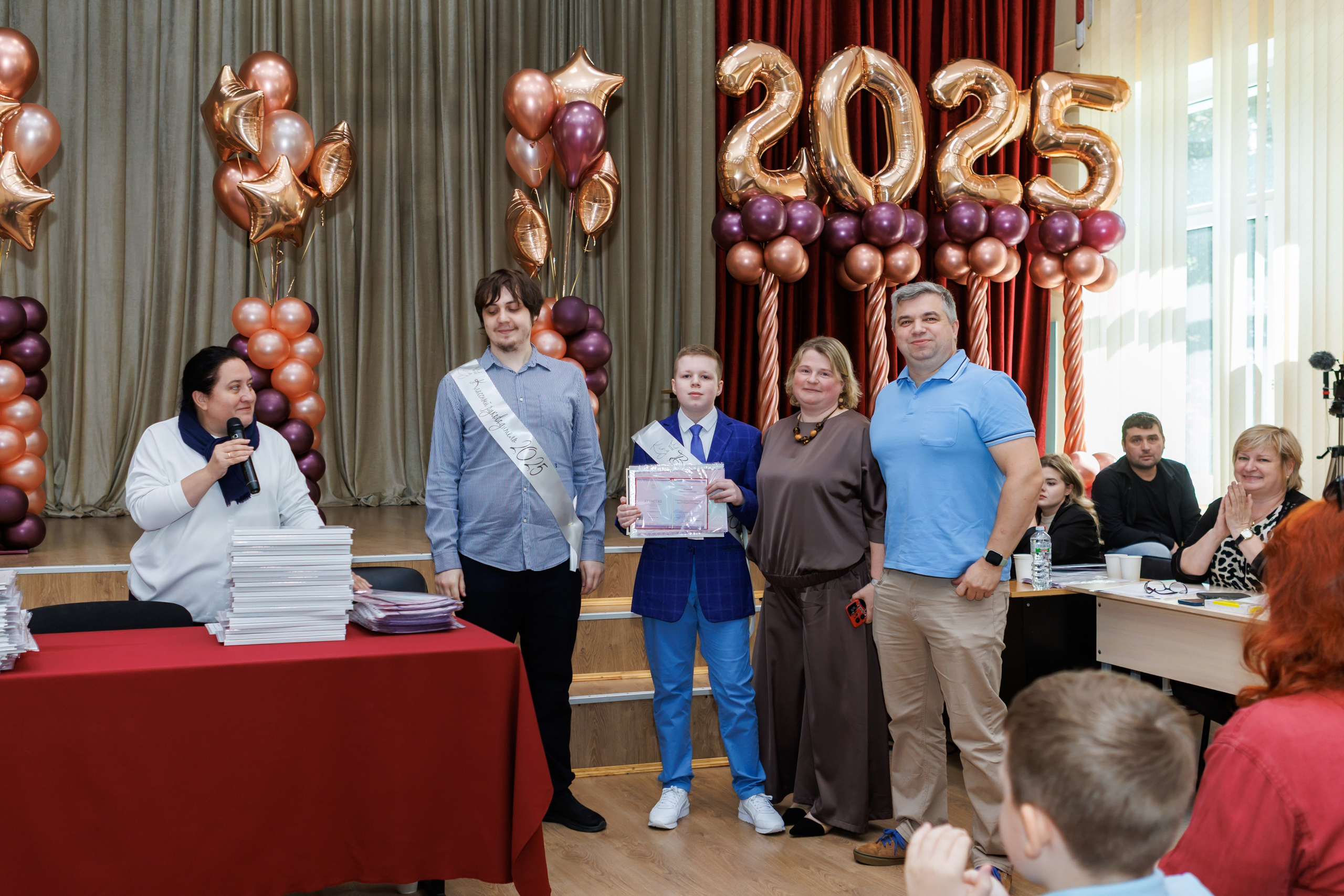 9 класс / Выпускной / Гимназия № 1558 / г. Москва. Детский и семейный фотограф Мария Киселёва. Москва